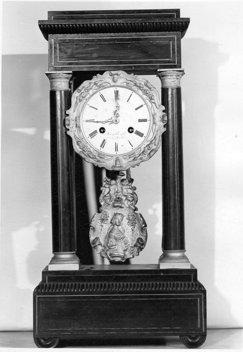 orologio - da mensola, opera isolata di Musy Père & Fils - manifattura francese (secondo quarto sec. XIX)