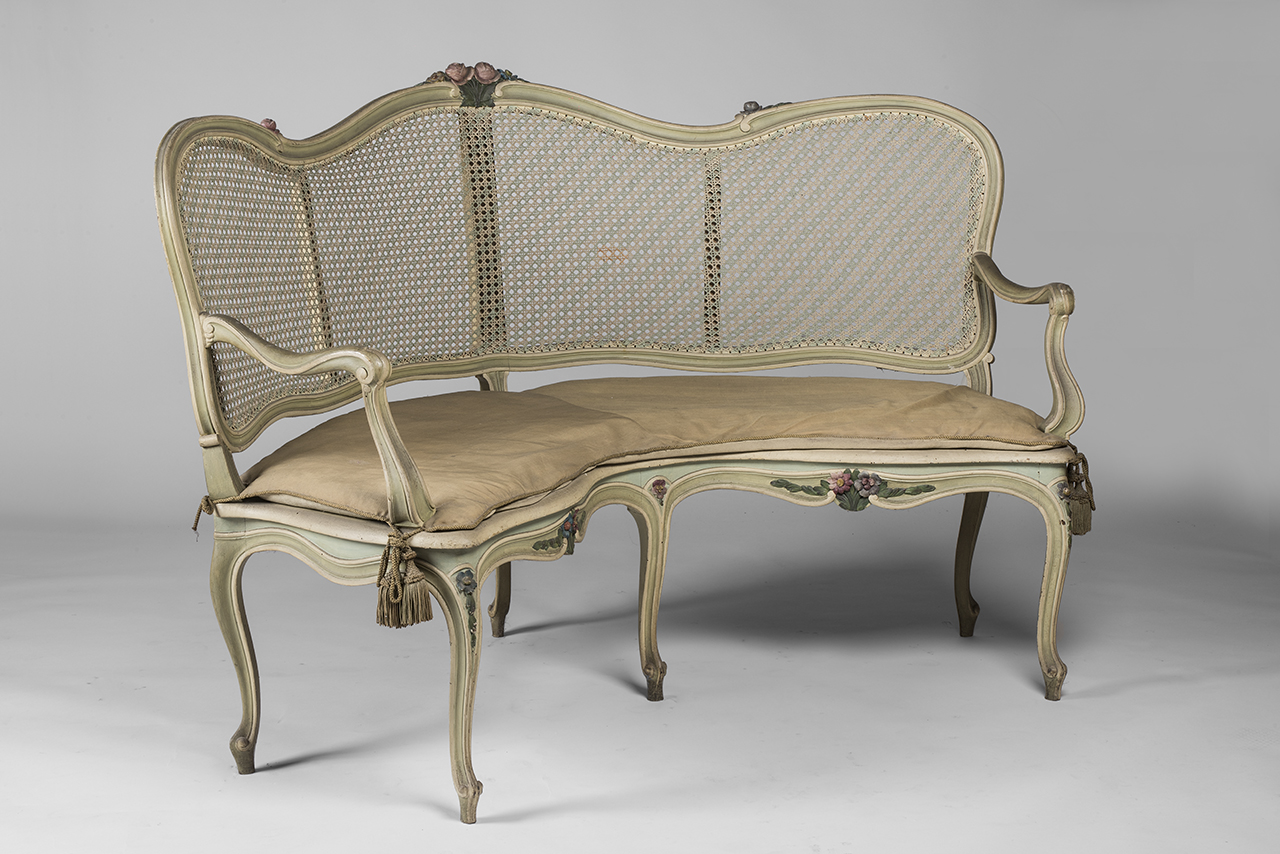 divano - a ventaglio, opera isolata - ambito piemontese (metà sec. XVIII)