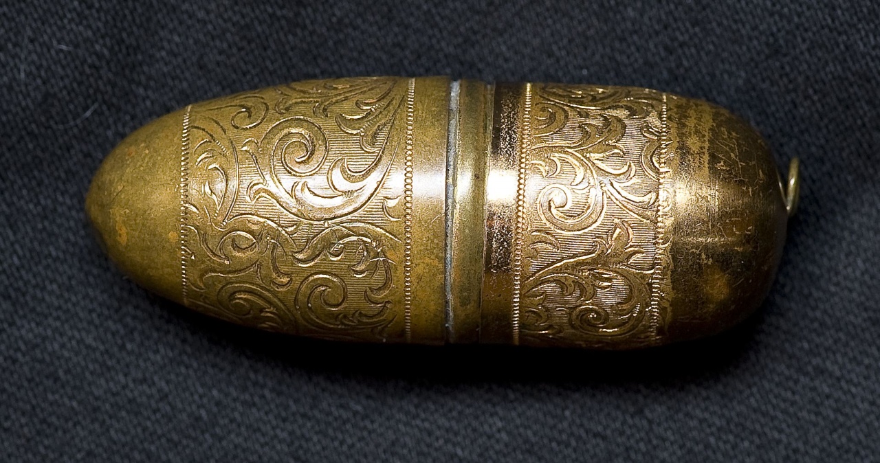 servizio da cucito - manifattura italiana (ultimo quarto sec. XIX)