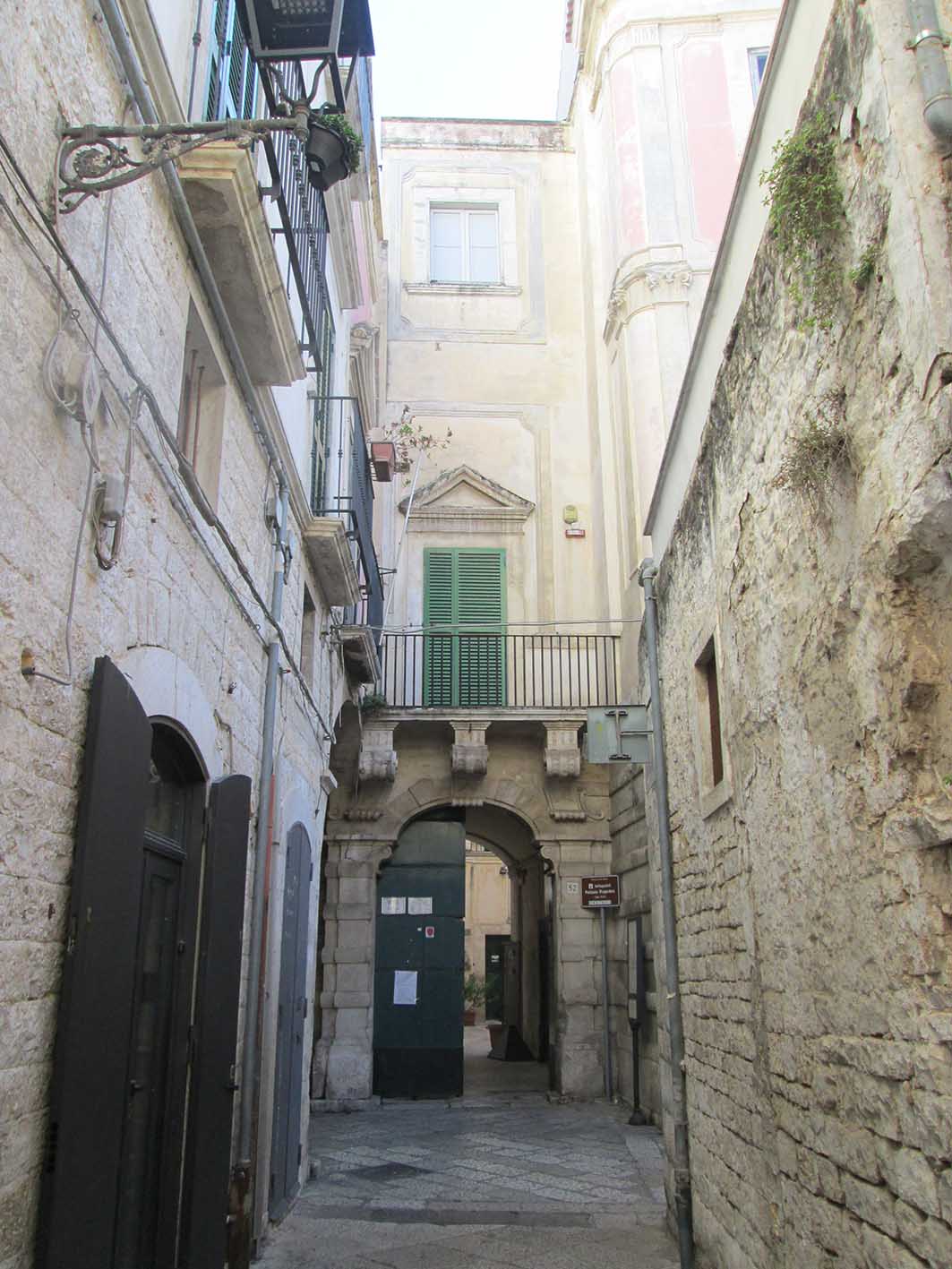Palazzo Rogadeo (palazzo) - Bitonto (BA) 