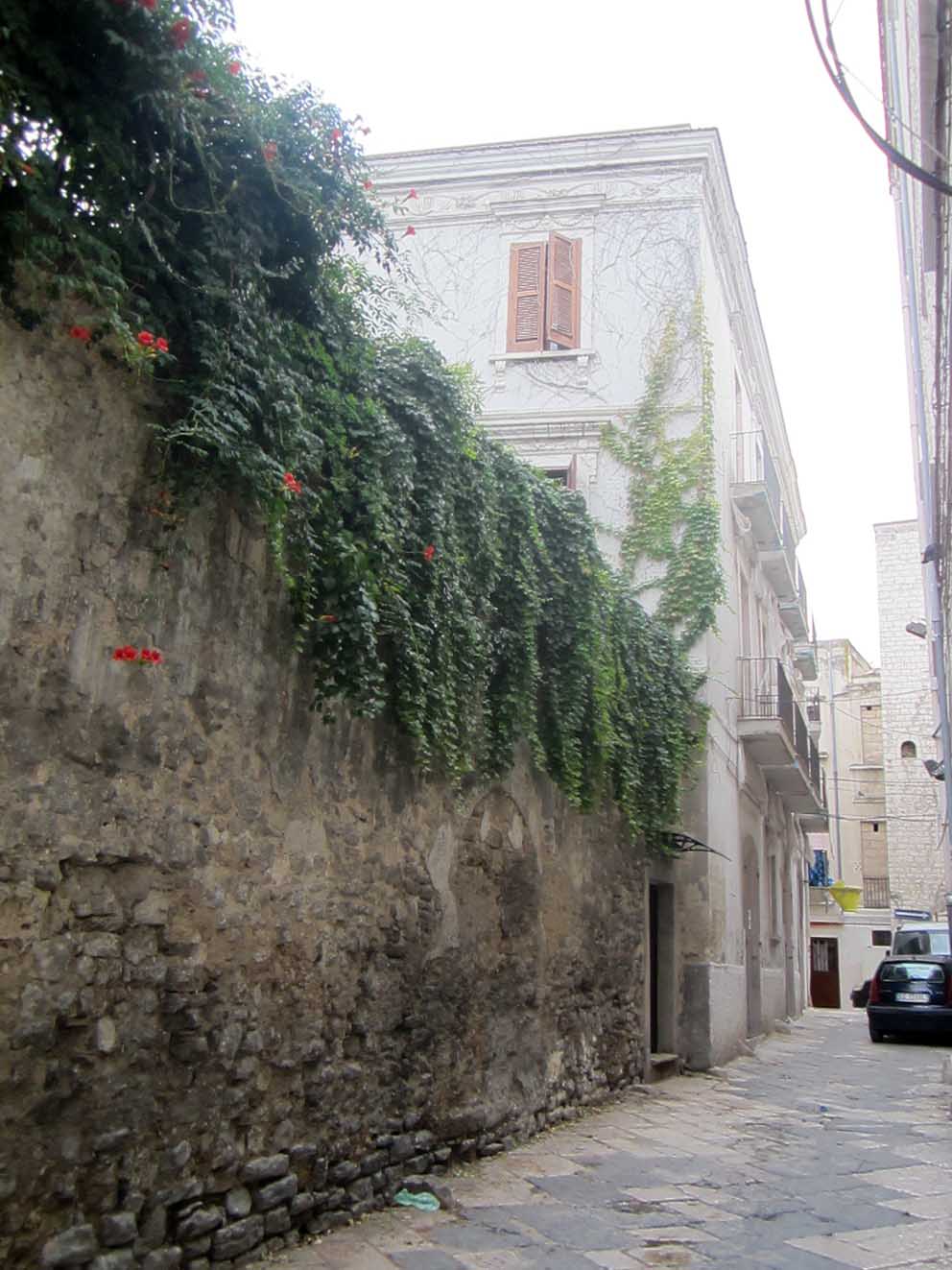 [Edificio in Via Torretta, 2] (Palazzo, Residenziale) - Bari (BA) 