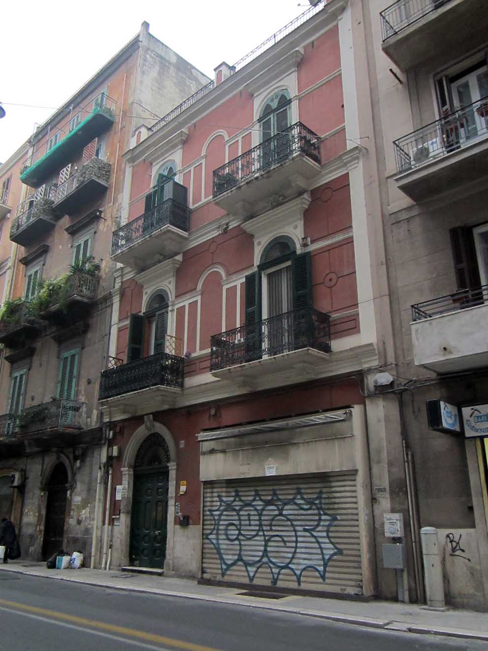[Edificio in Via Quintino Sella, 199-201] (casa in linea) - Bari (BA) 