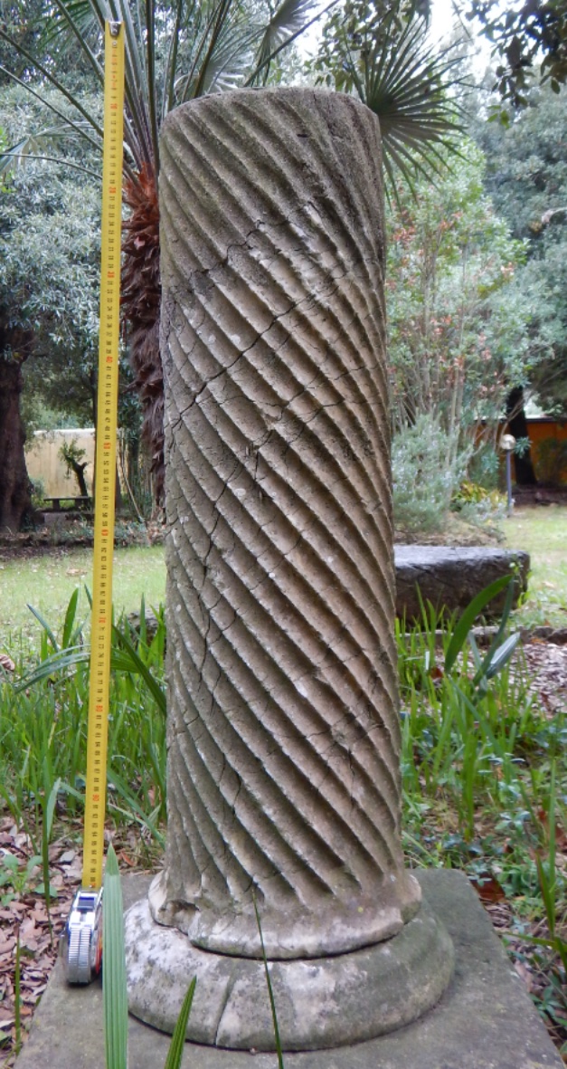 colonna, fusto con base (Eta' romana)