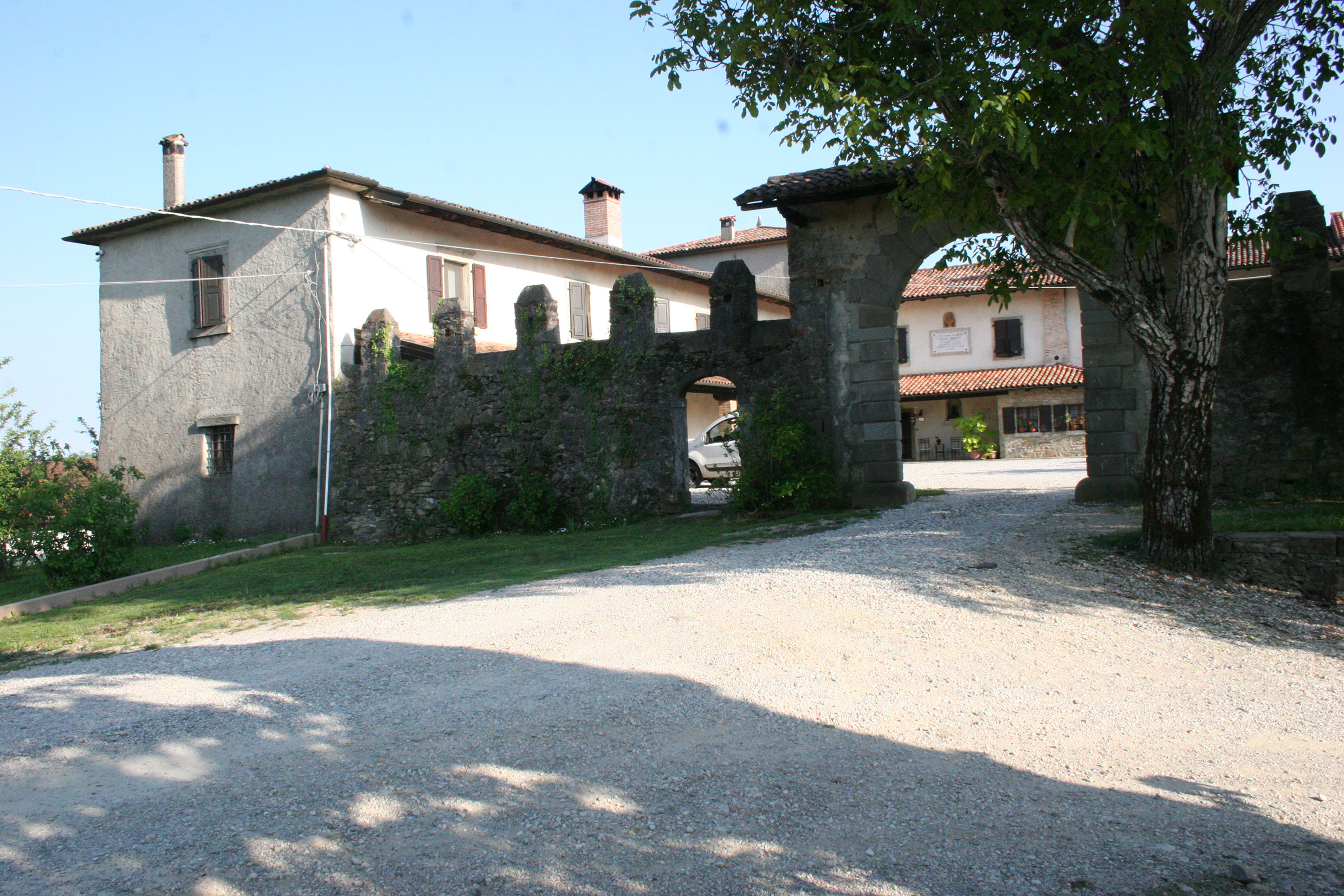 Casali Zorutti (casa, a corte) - Dolegna del Collio (GO) 