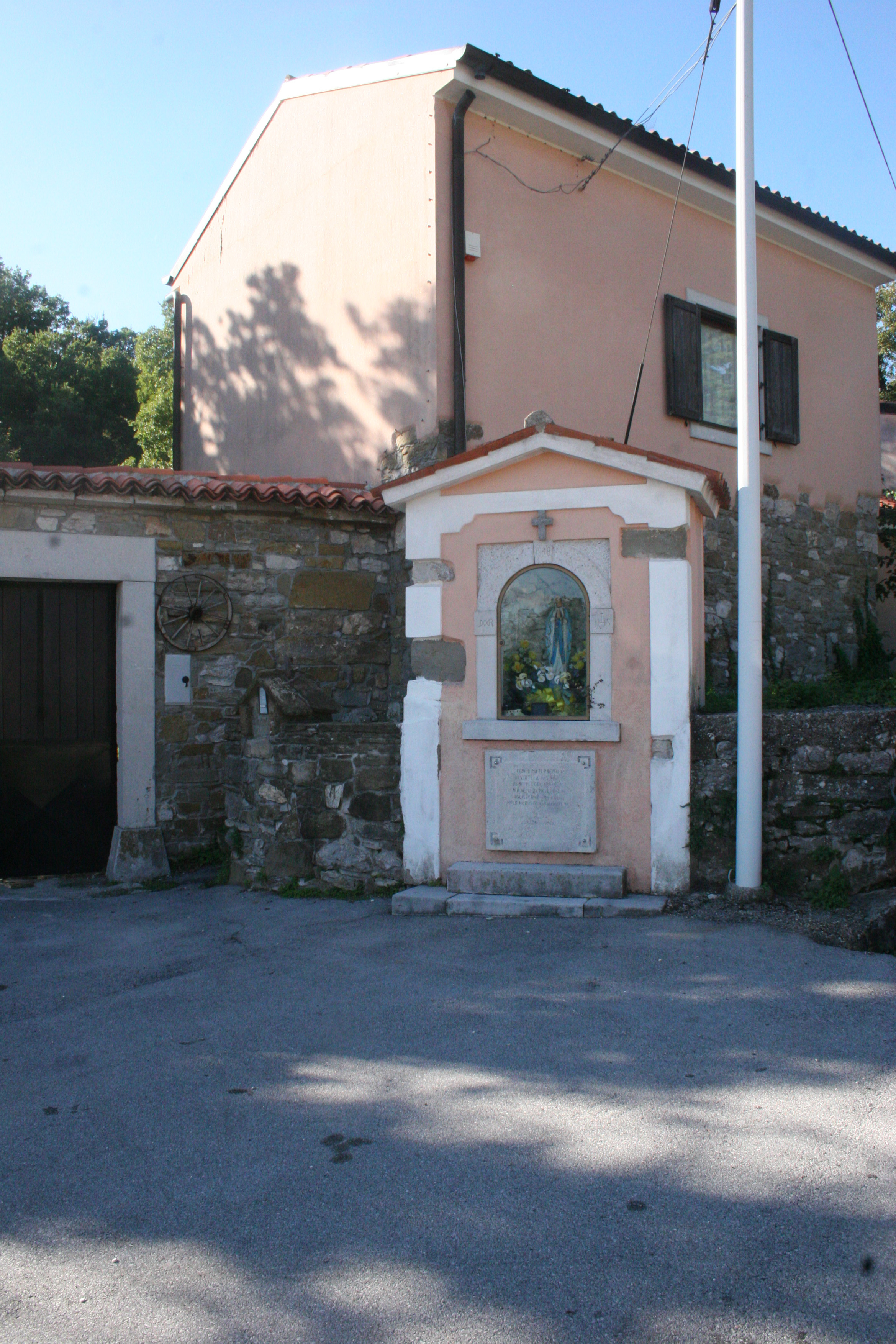 casa rurale su cortile (casa) - San Dorligo della Valle (TS) 