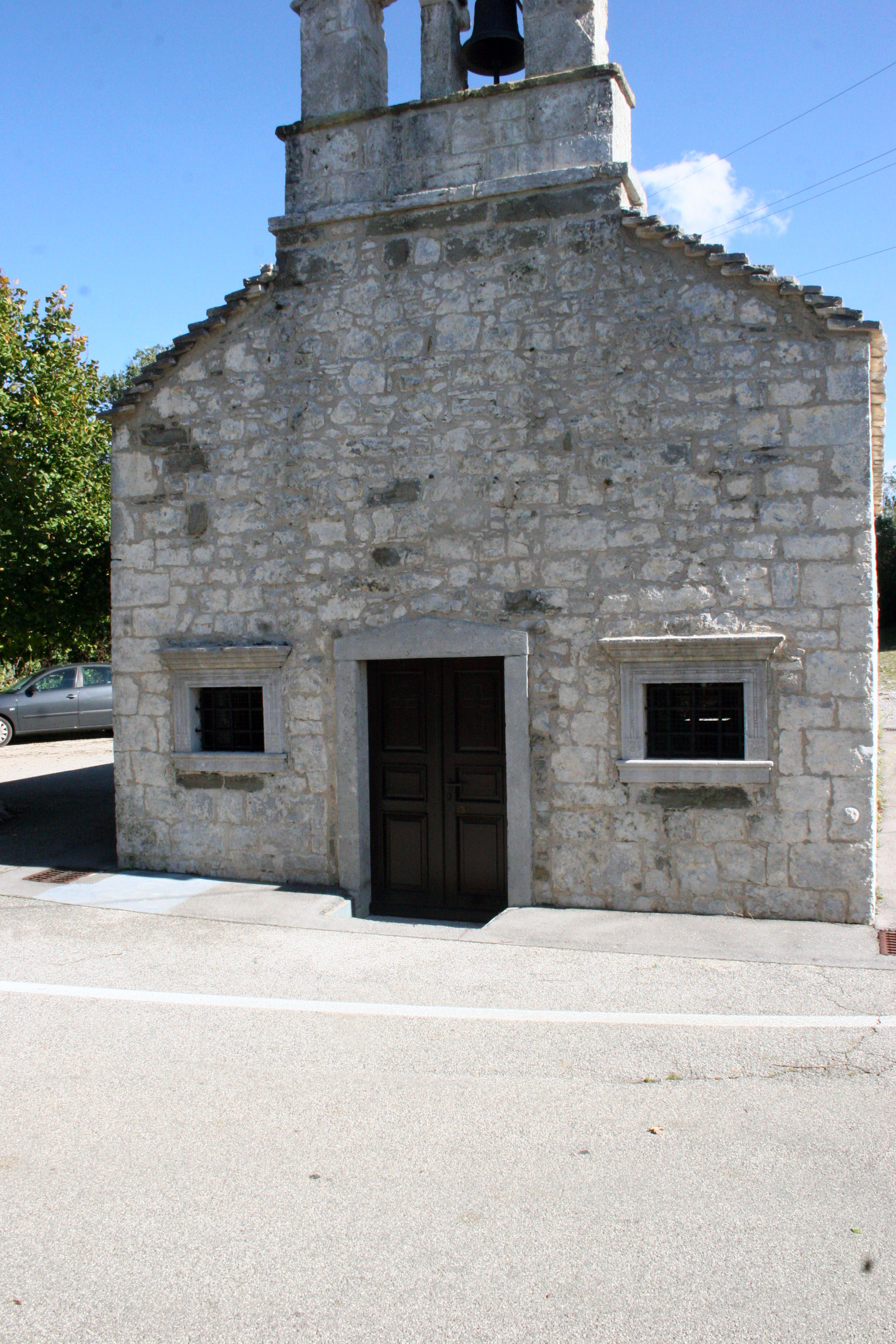 Chiesa filiale di San Lorenzo (chiesa, filiale) - San Dorligo della Valle (TS)  (XIX, primo quarto)