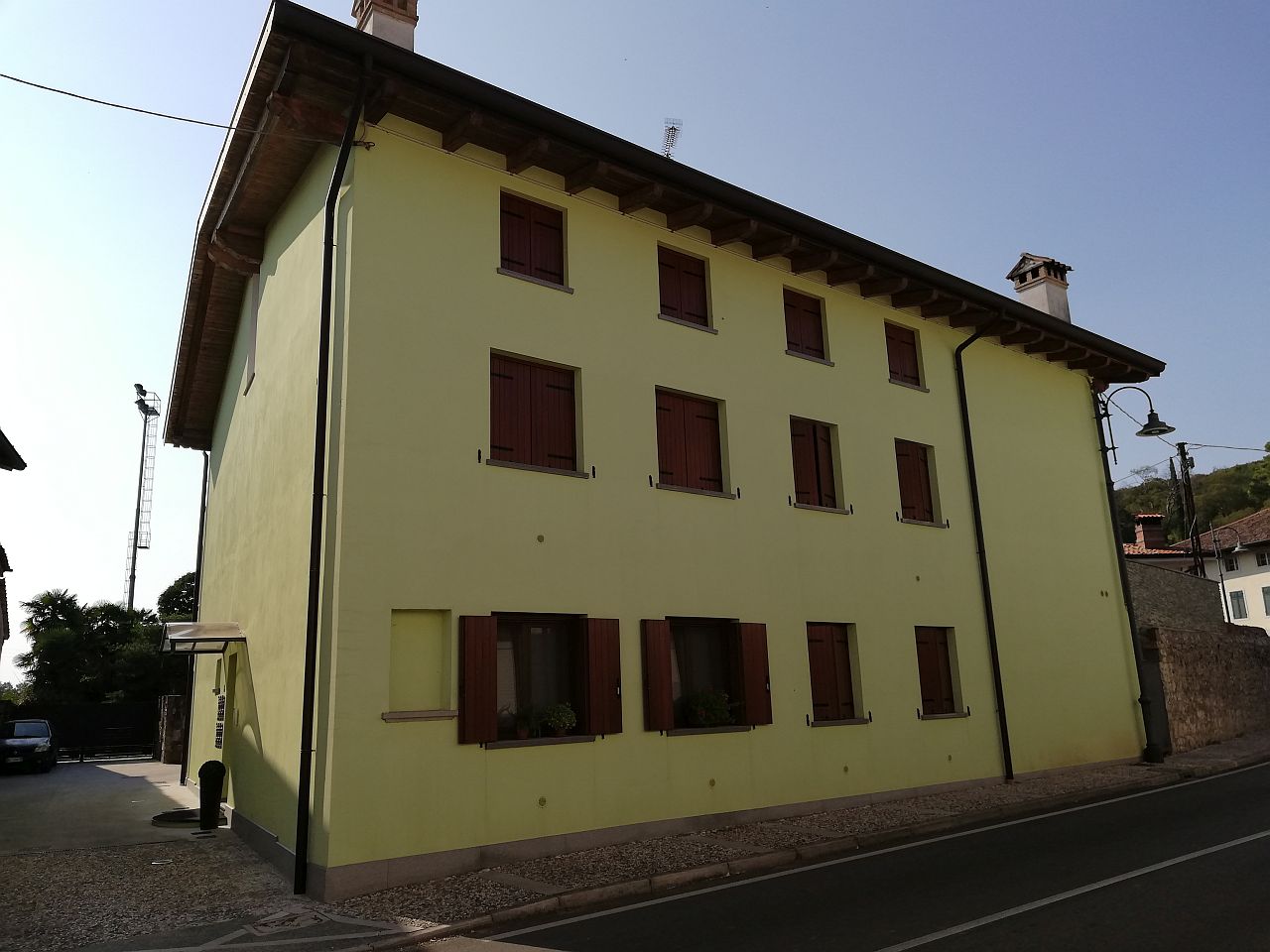 Edifico modificato (palazzina, plurifamilliare) - Medea (GO) 