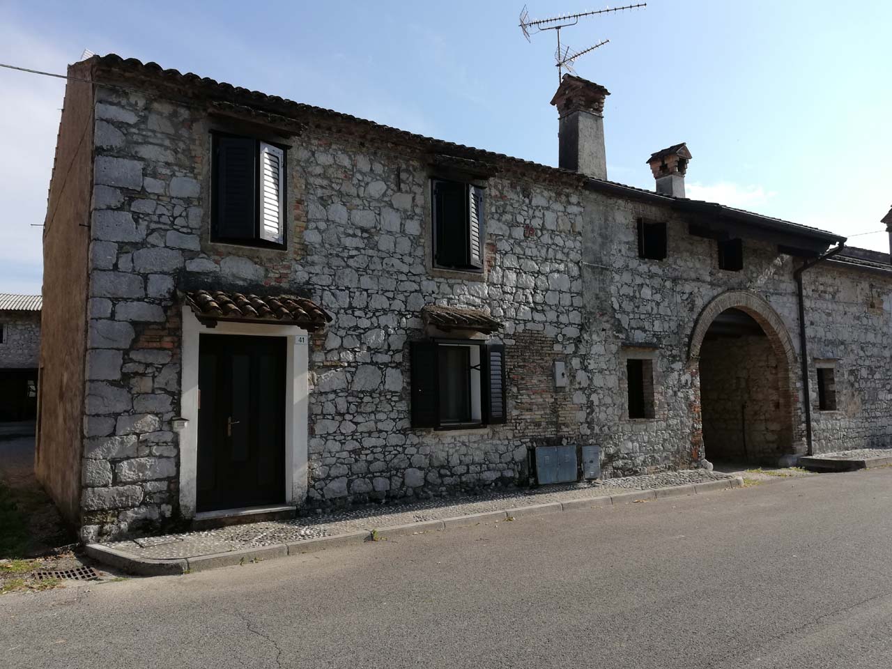 Casa rurale a corte (casa, rurale) - Romans d'Isonzo (GO) 
