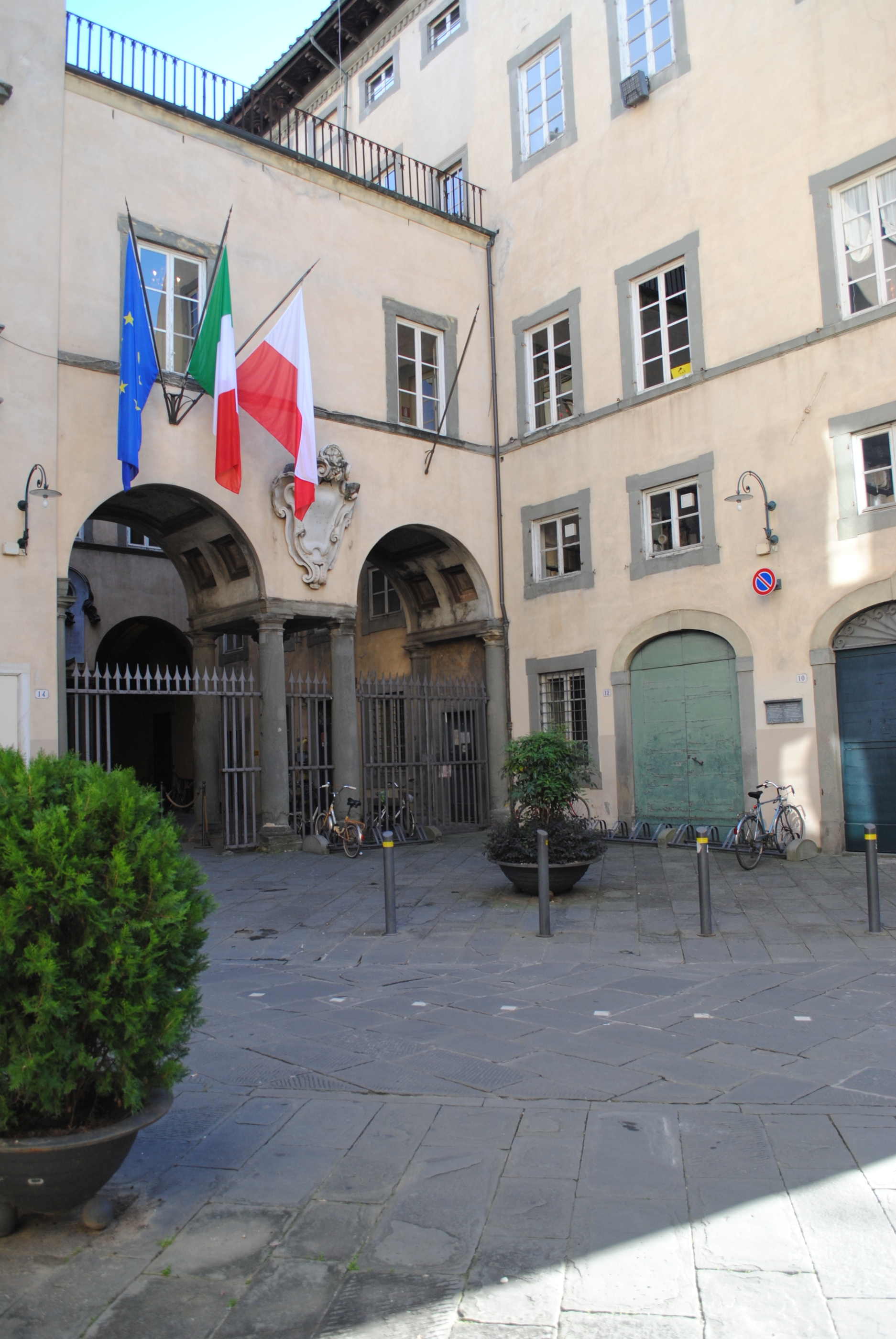Palazzo Santini (palazzo) - Lucca (LU)  (XVI, metà)