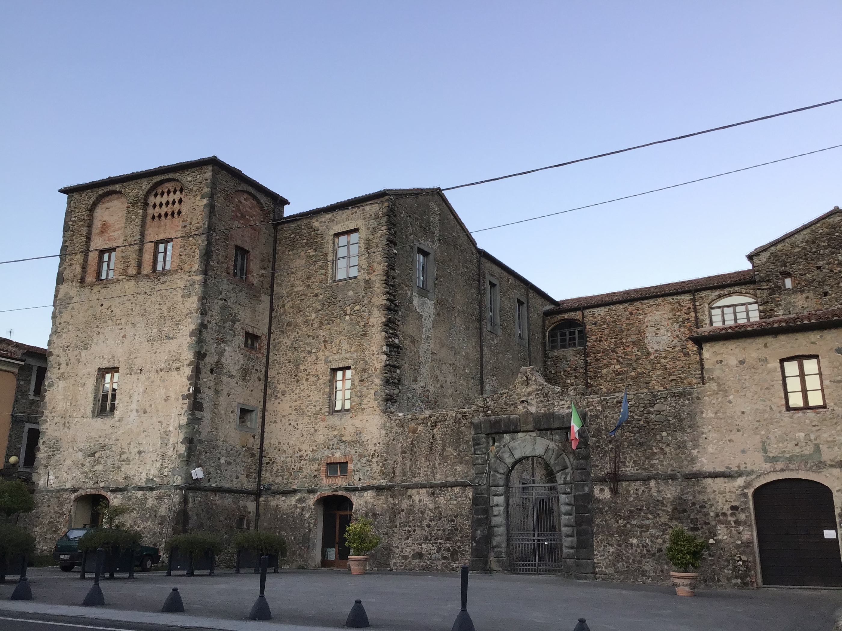 Castello di Terrarossa (castello, feudale) - Licciana Nardi (MS)  (XV)