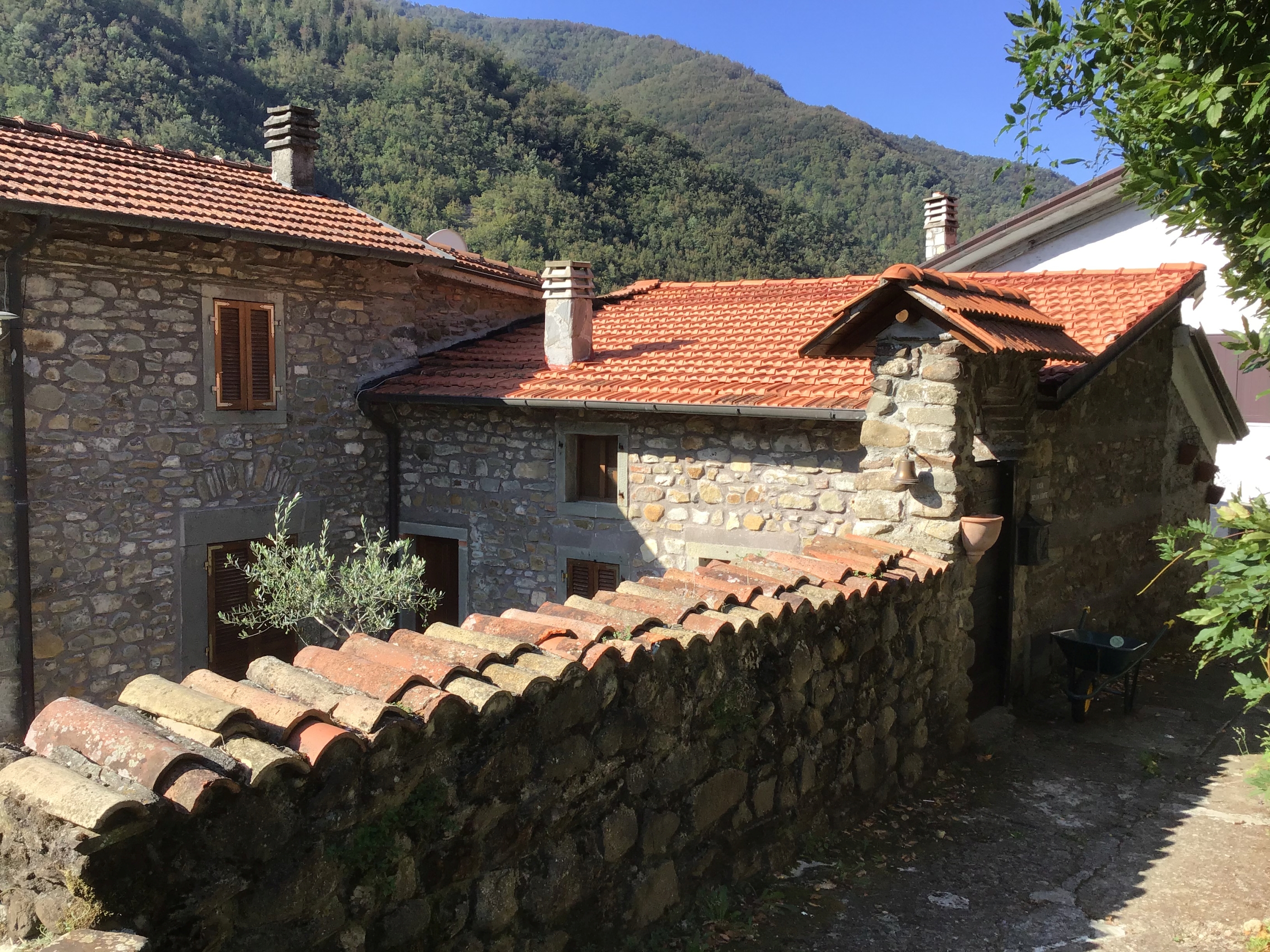 [Casa in via Imocomano] (casa) - Comano (MS)  (XVI, prima metà)