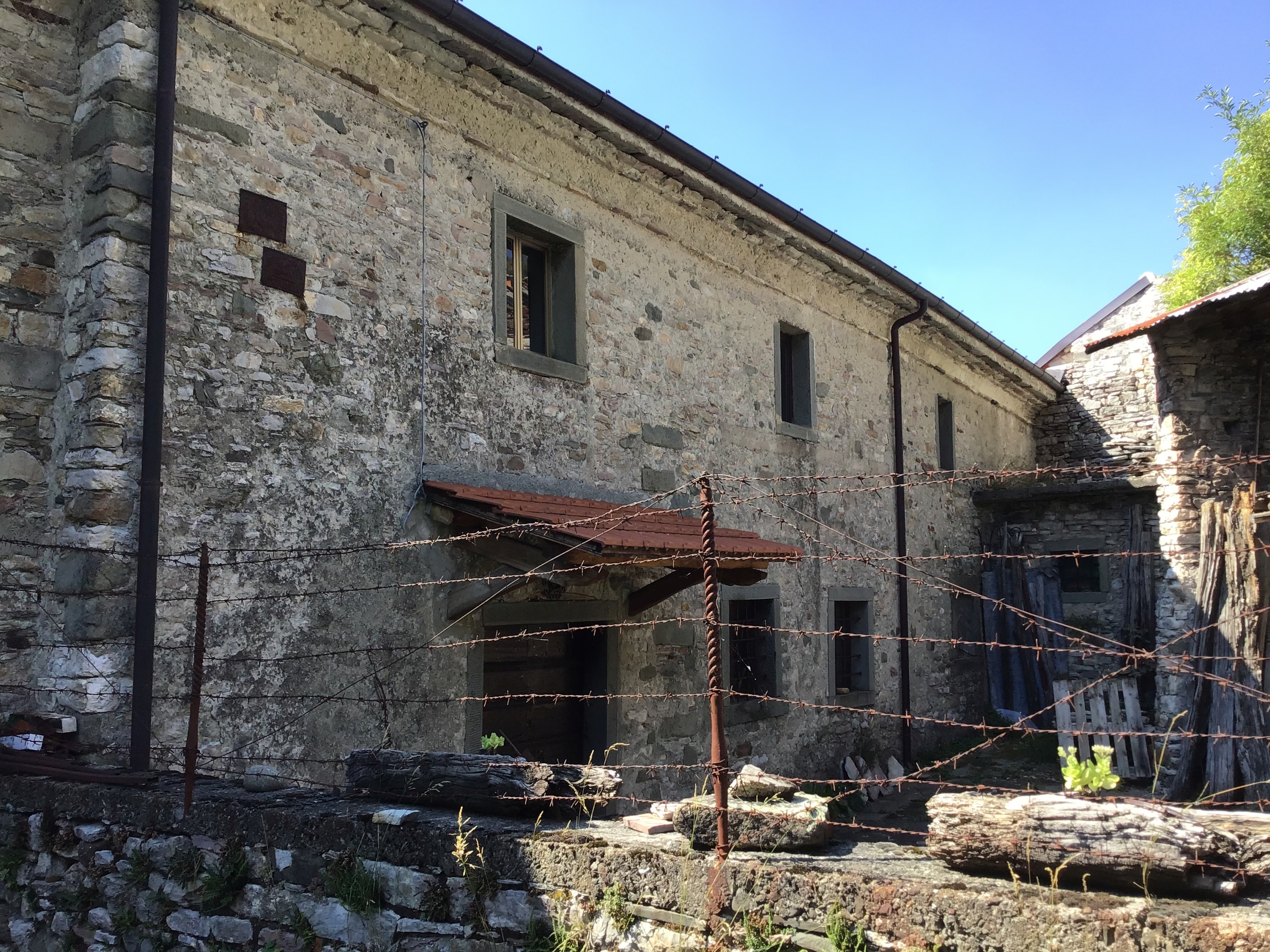 [Casa rurale in via Torsana, 5] (casa, rurale) - Comano (MS)  (XVI, seconda metà)