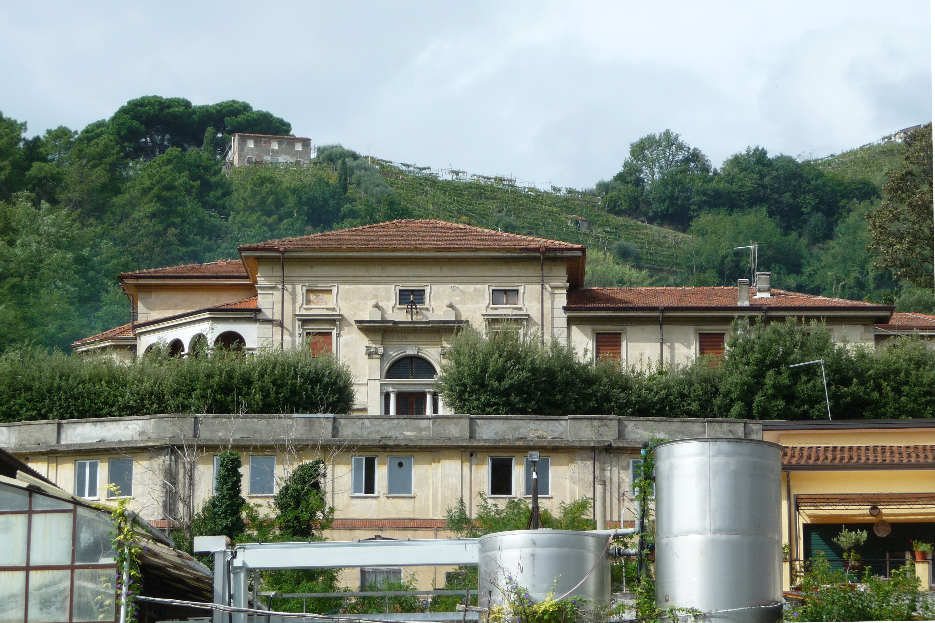 Villa Quaglino (villa) - Carrara (MS) 