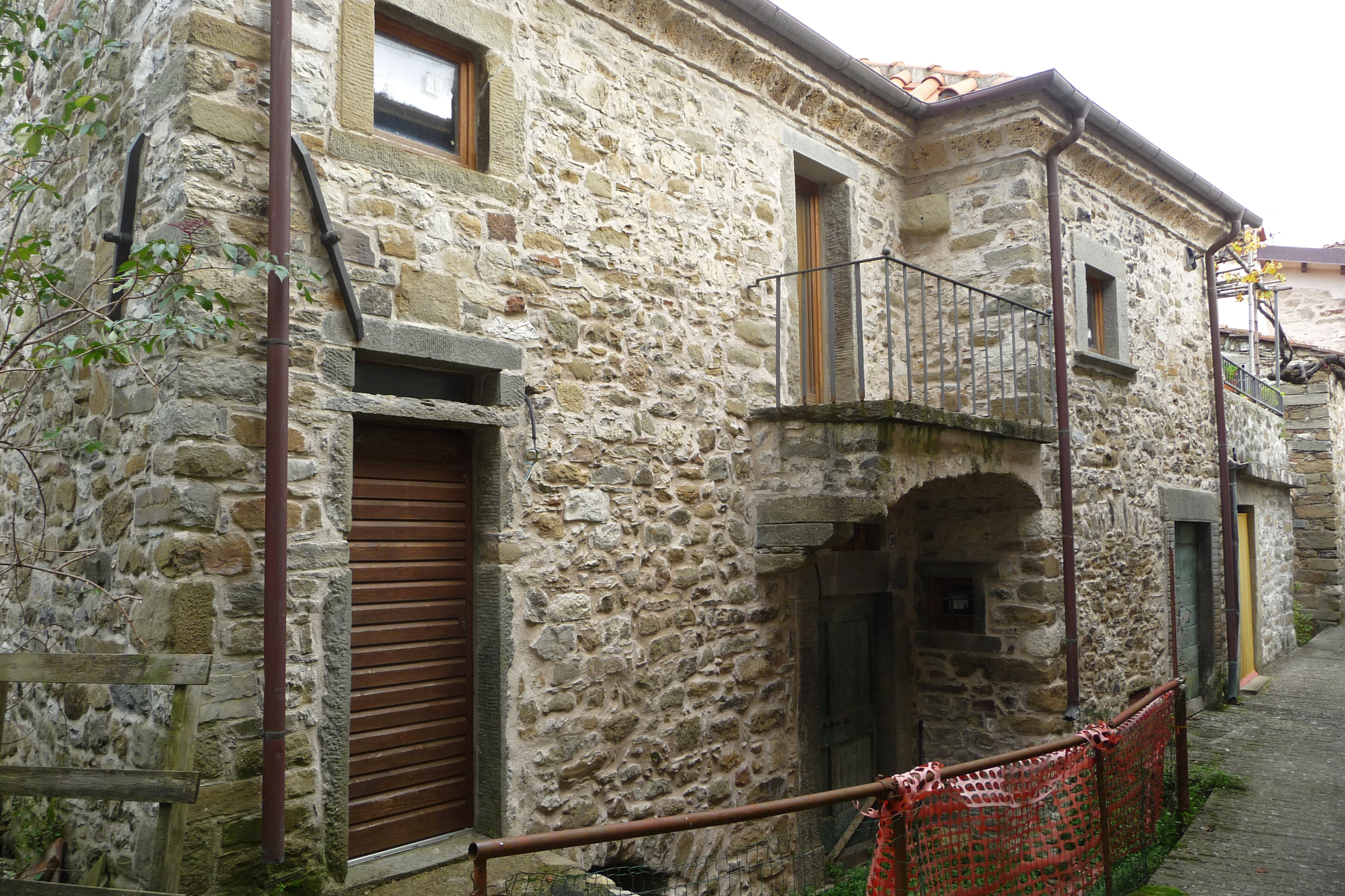 [Casa residenziale in Località Luscignano, 28] (casa, residenziale) - Casola in Lunigiana (MS) 