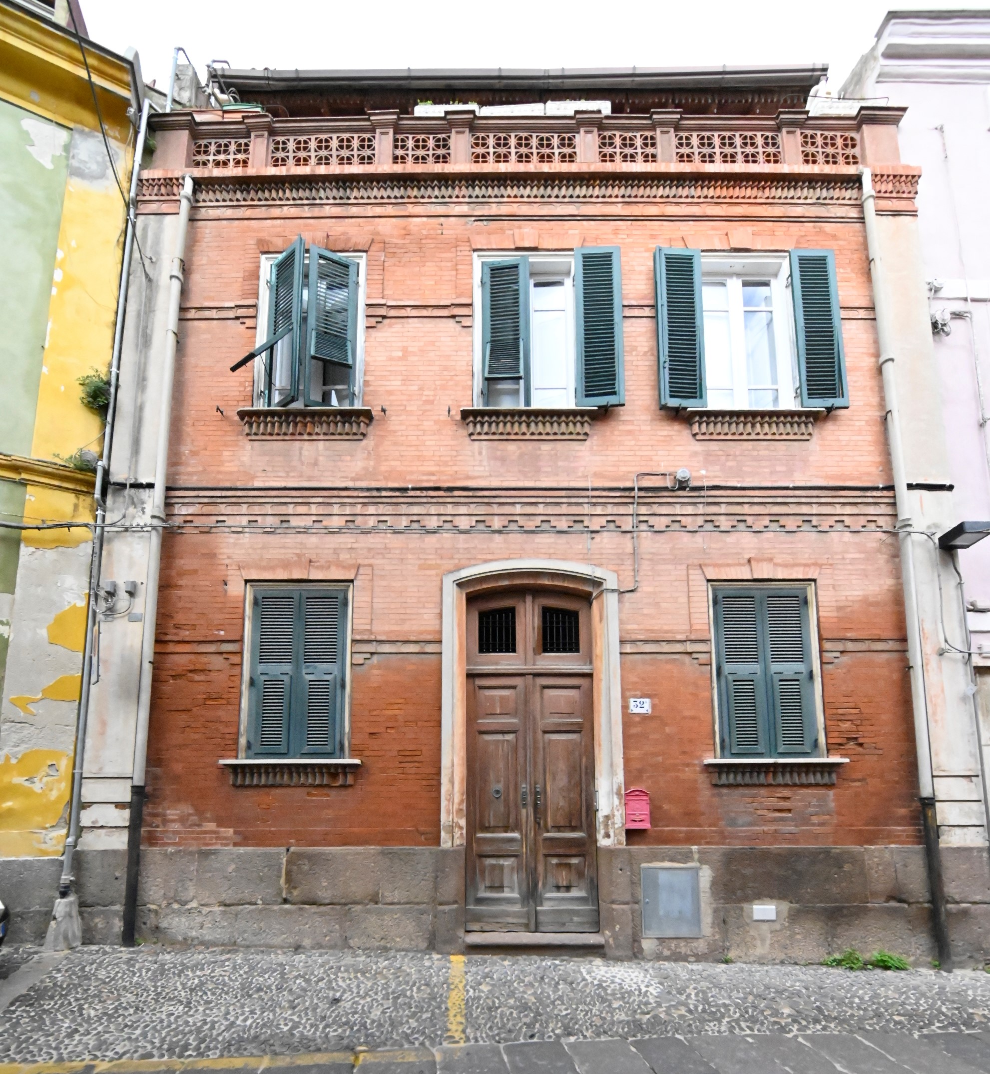 Palazzina liberty (palazzo, residenziale)