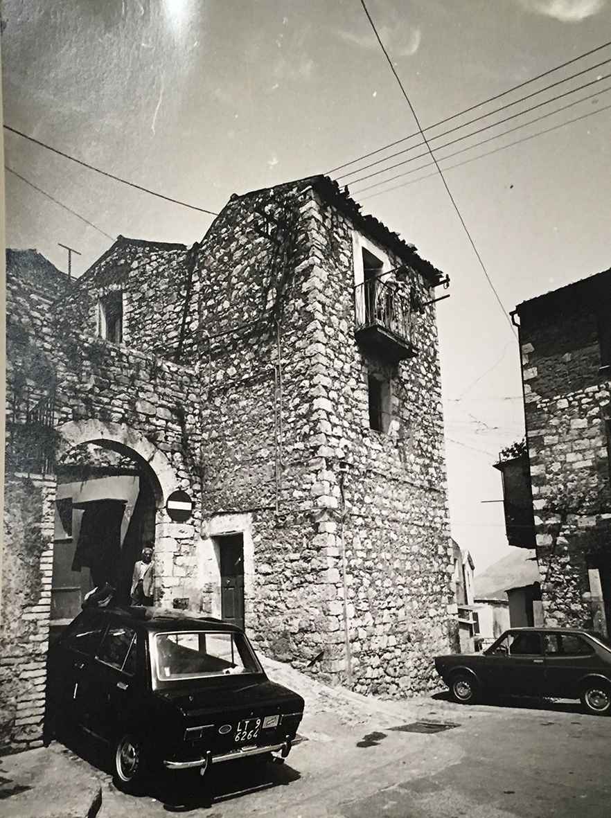 Edificio di abitazione (edificio, privato) - Sonnino (LT) 