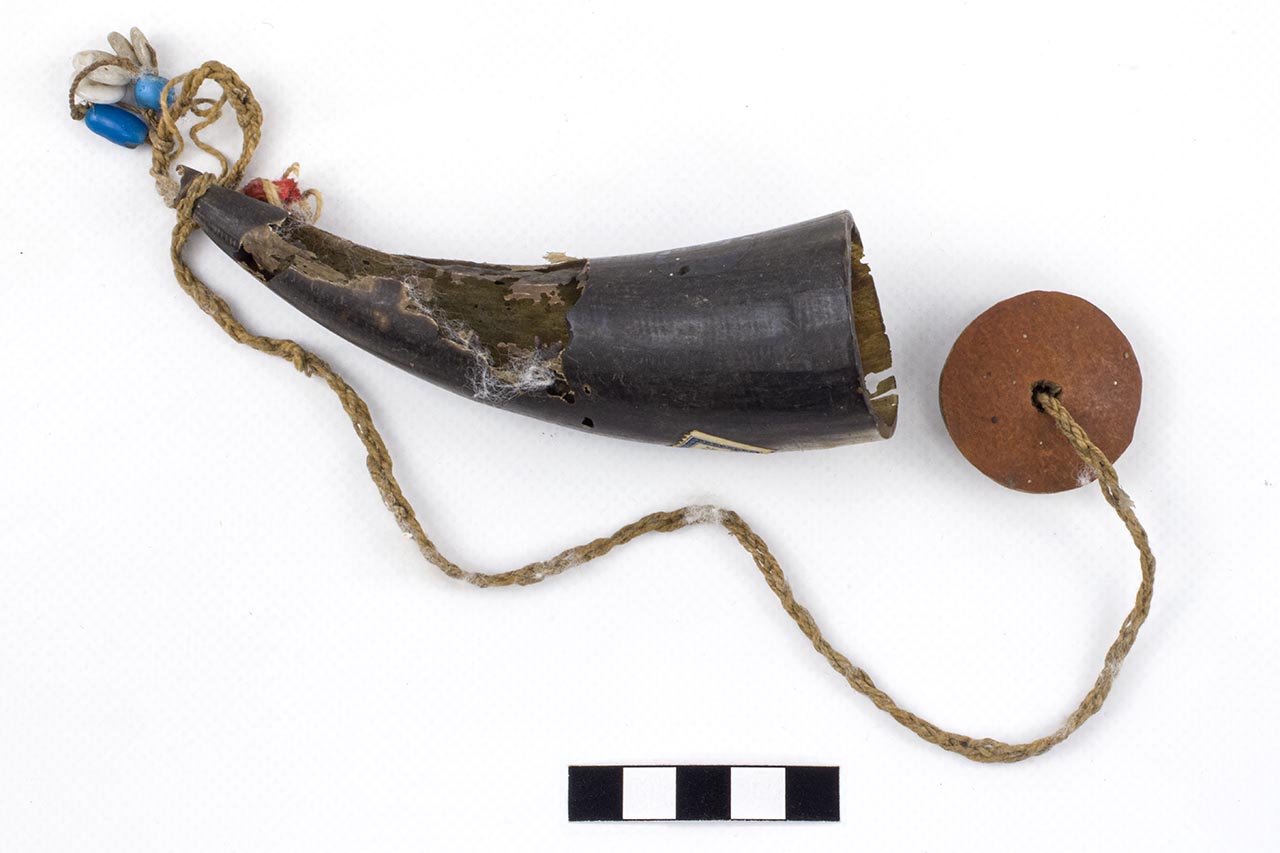 Corno porta tabacco, STRUMENTI E ACCESSORI/ ARTIGIANALI