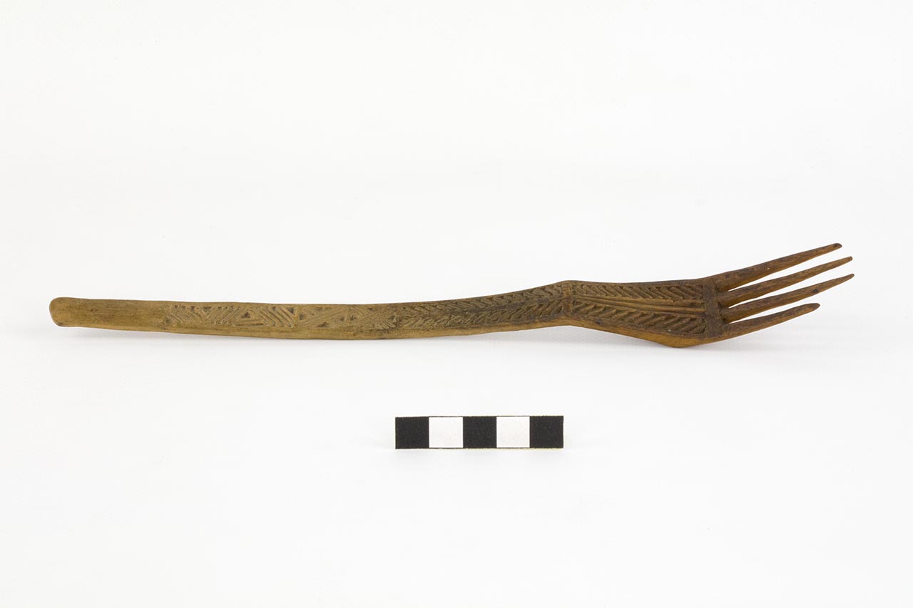 Forchetta, ARREDI E SUPPELLETTILI/ CONTENITORI, RECIPIENTI E OGGETTI DI USO DOMESTICO - Africa Nord orientale