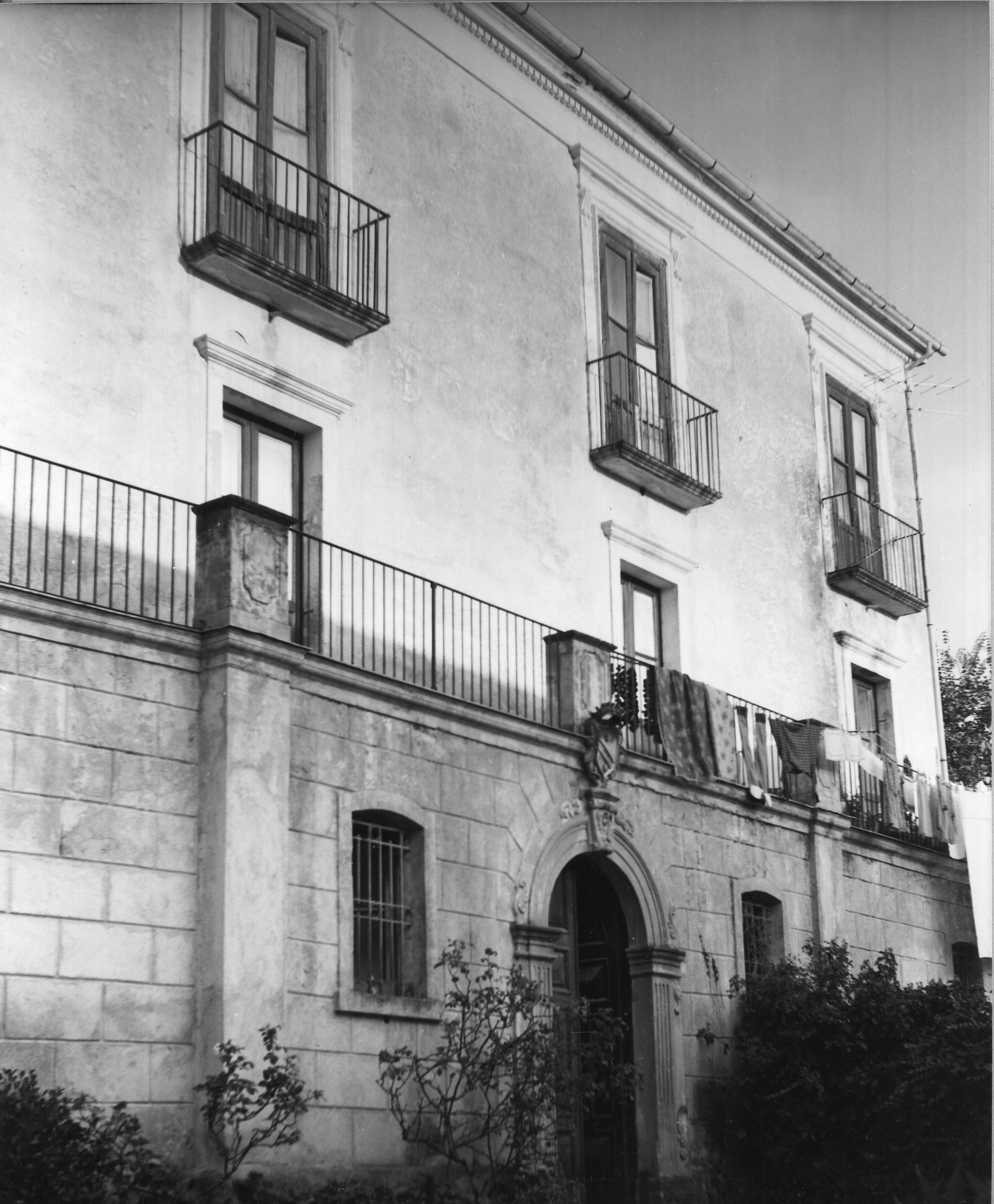 Palazzo Valenza (palazzo, privato) - Fuscaldo (CS)  (XIX)