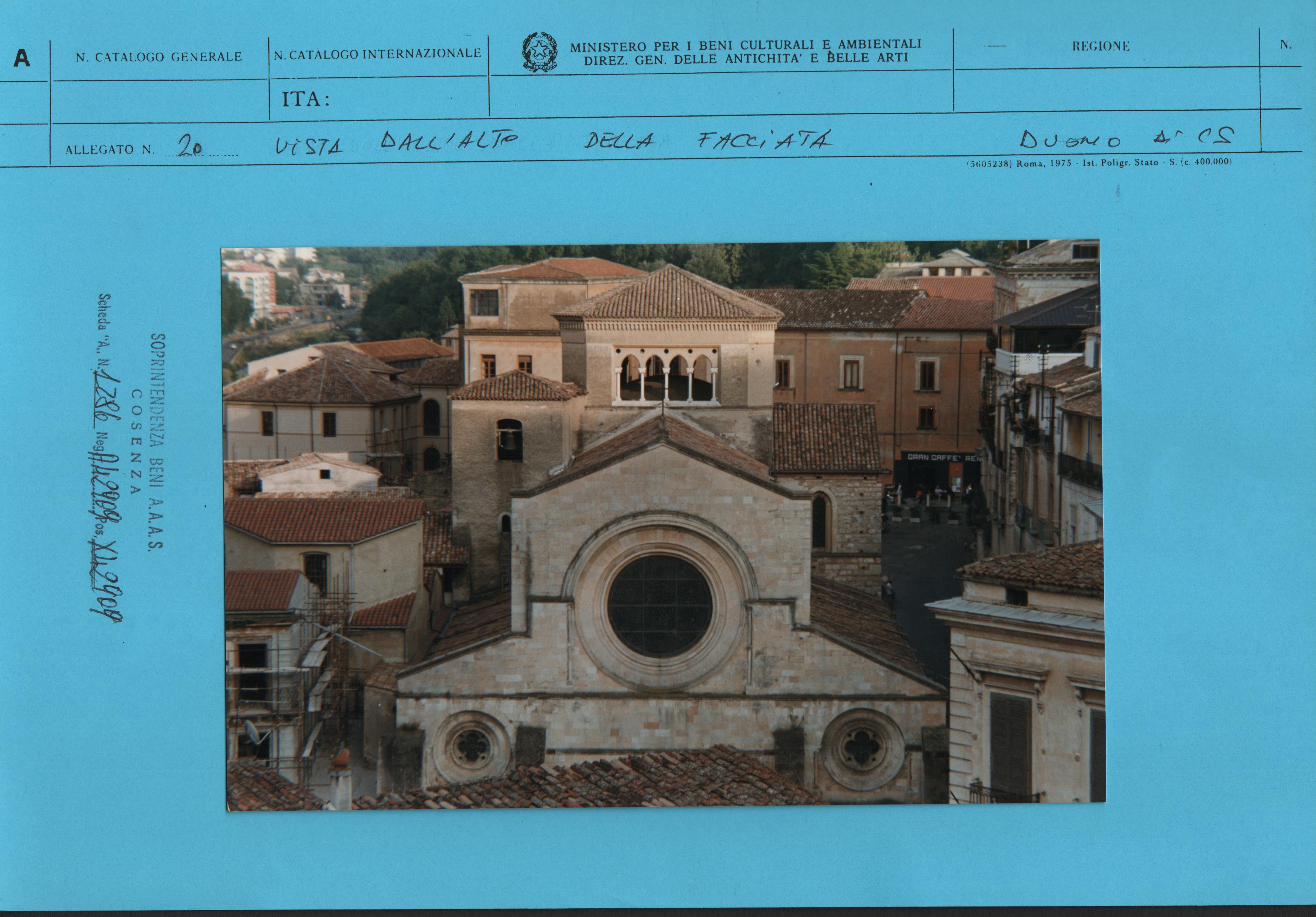 Cattedrale di Santa Maria Assunta (cattedrale) - Cosenza (CS)  <br>Condizioni d'uso: <a class='link-esterno' href='https://docs.italia.it/italia/icdp/icdp-pnd-circolazione-riuso-docs/it/v1.0-giugno-2022/testo-etichetta-BCS.html' target='_bcs'>Beni Culturali Standard (BCS)</a>