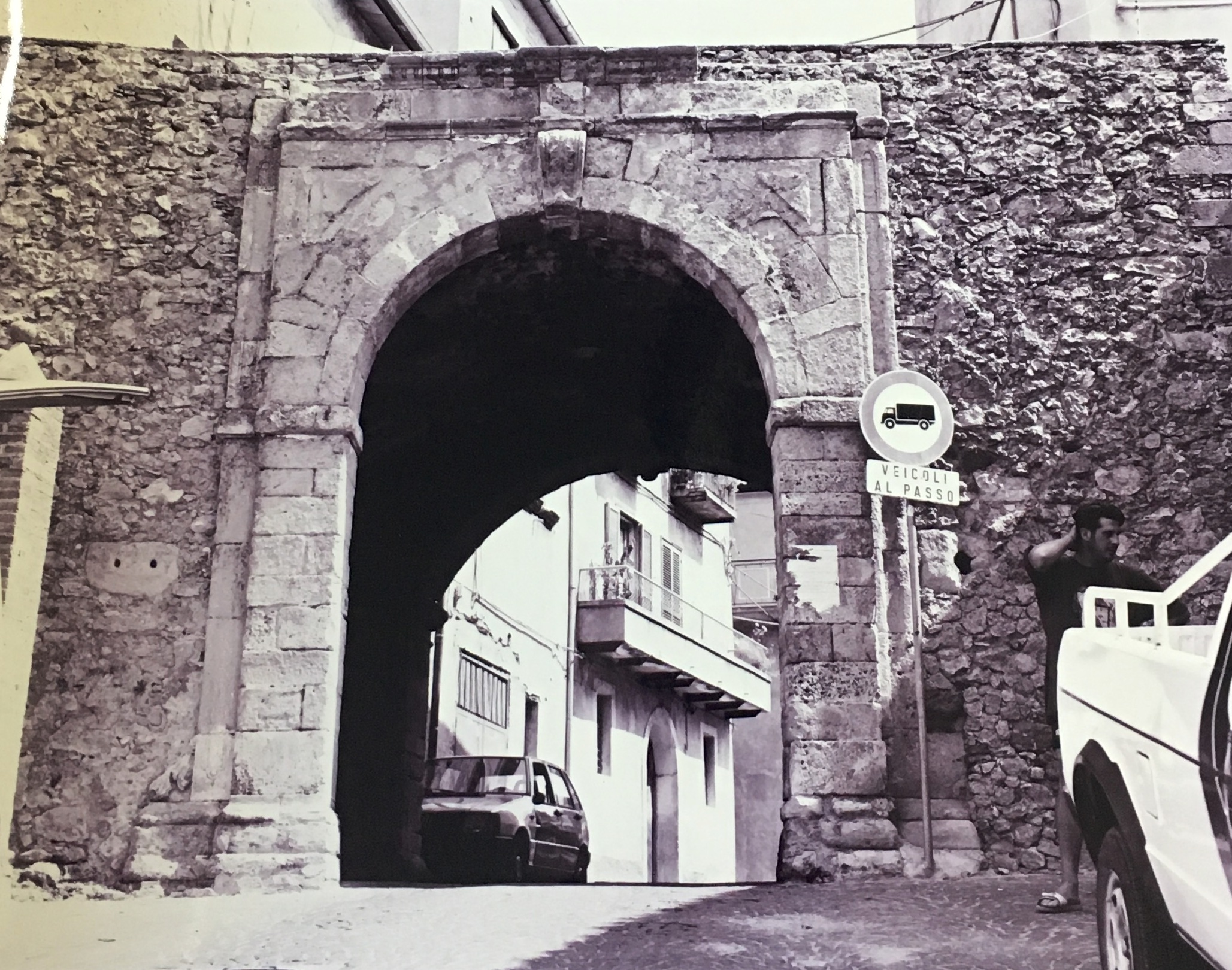 Arco del Vaglio (porta, d'ingresso) - Torano Castello (CS)  (XVIII)