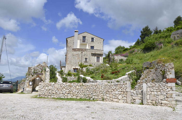 Arco Gotico (arco, pubblico) - San Pietro Infine (CE) 