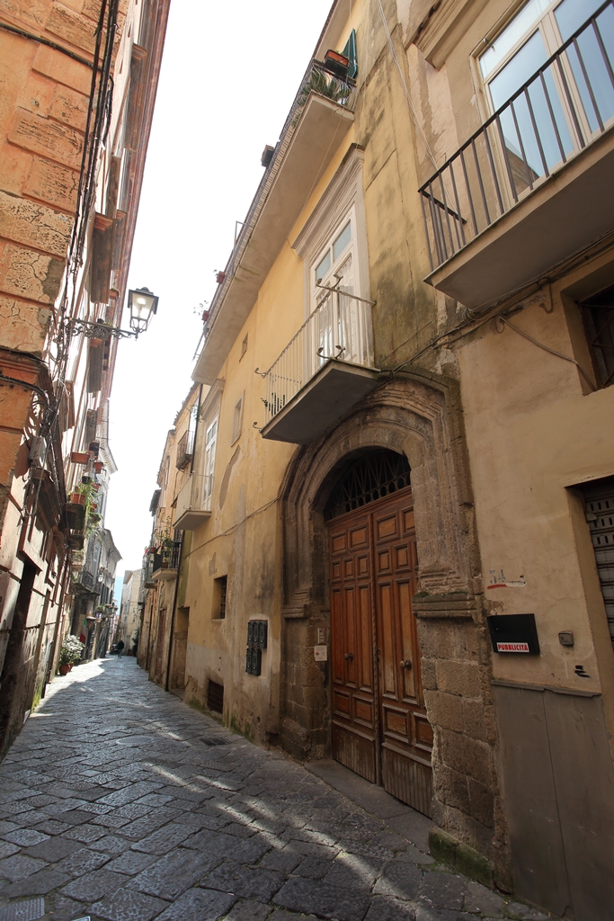 [Palazzo in Via Garibaldi, 34] (palazzo, residenziale) - Sessa Aurunca (CE)  (XV)