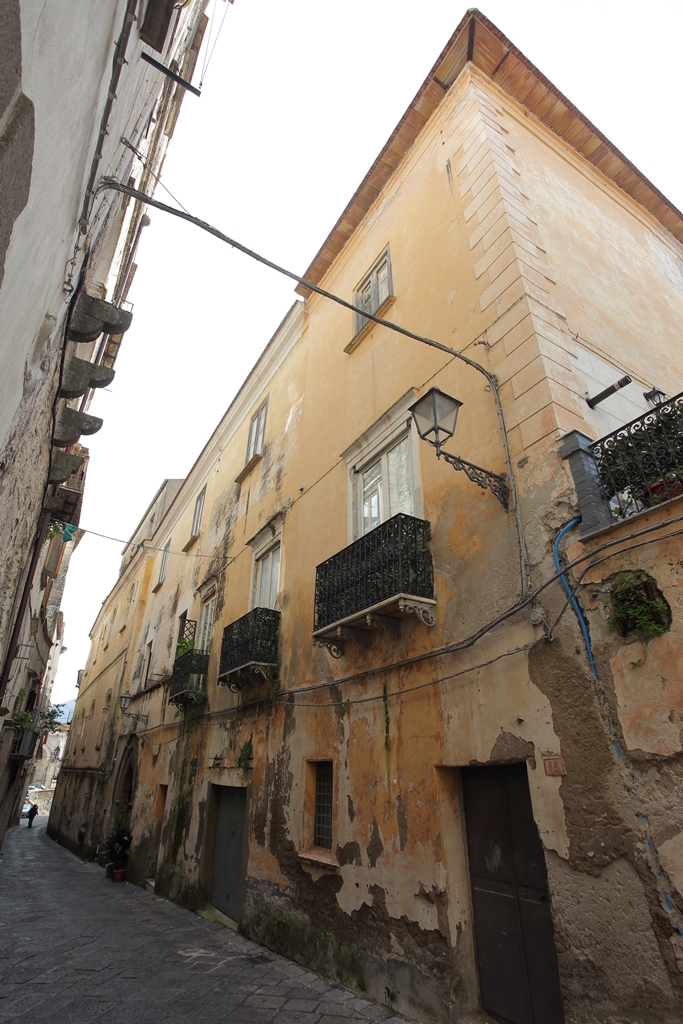 [Palazzo in Via Delio, 20] (palazzo, nobiliare) - Sessa Aurunca (CE) 