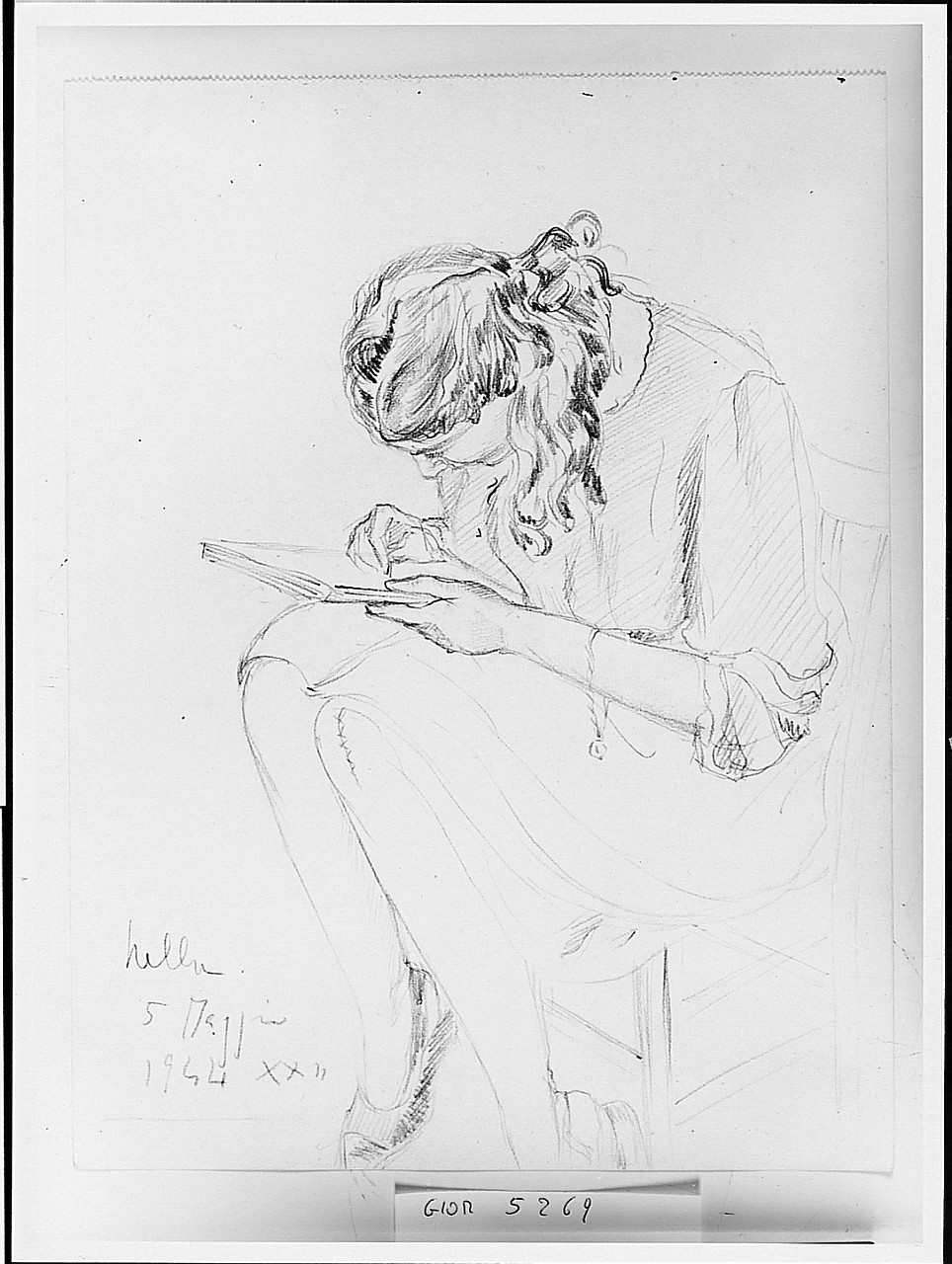 figura femminile seduta (disegno) di Guarnieri Nella (sec. XX)