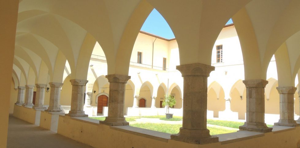 Chiostro dell'ex convento di S. Domenico (chiostro) - Fondi (LT)  (XIII)