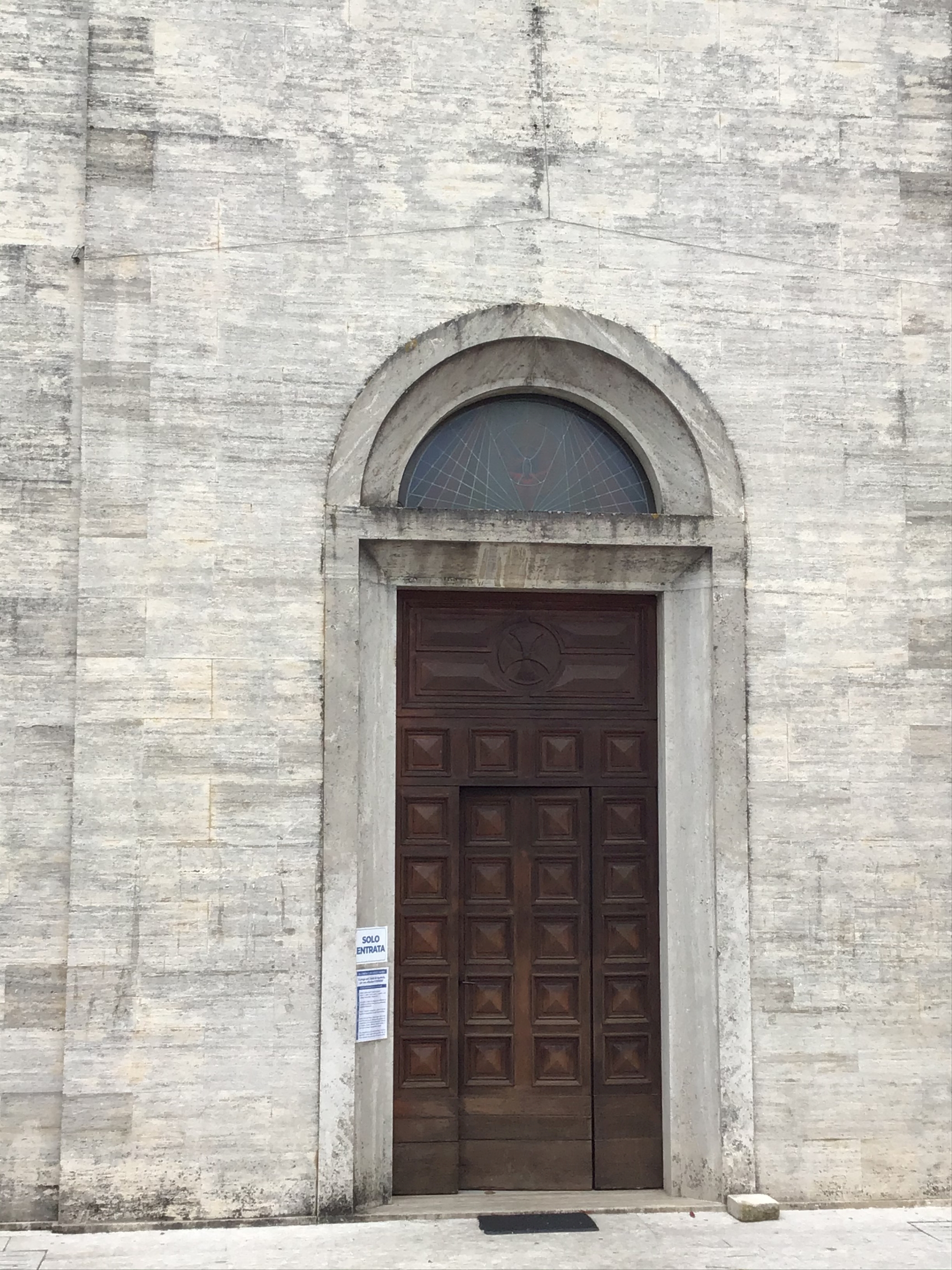 Chiesa Santi Antonio di Padova e S. Restituita (chiesa, parrocchiale) - Sora (FR)  <br>Condizioni d'uso: <a class='link-esterno' href='https://docs.italia.it/italia/icdp/icdp-pnd-circolazione-riuso-docs/it/v1.0-giugno-2022/testo-etichetta-BCS.html' target='_bcs'>Beni Culturali Standard (BCS)</a>