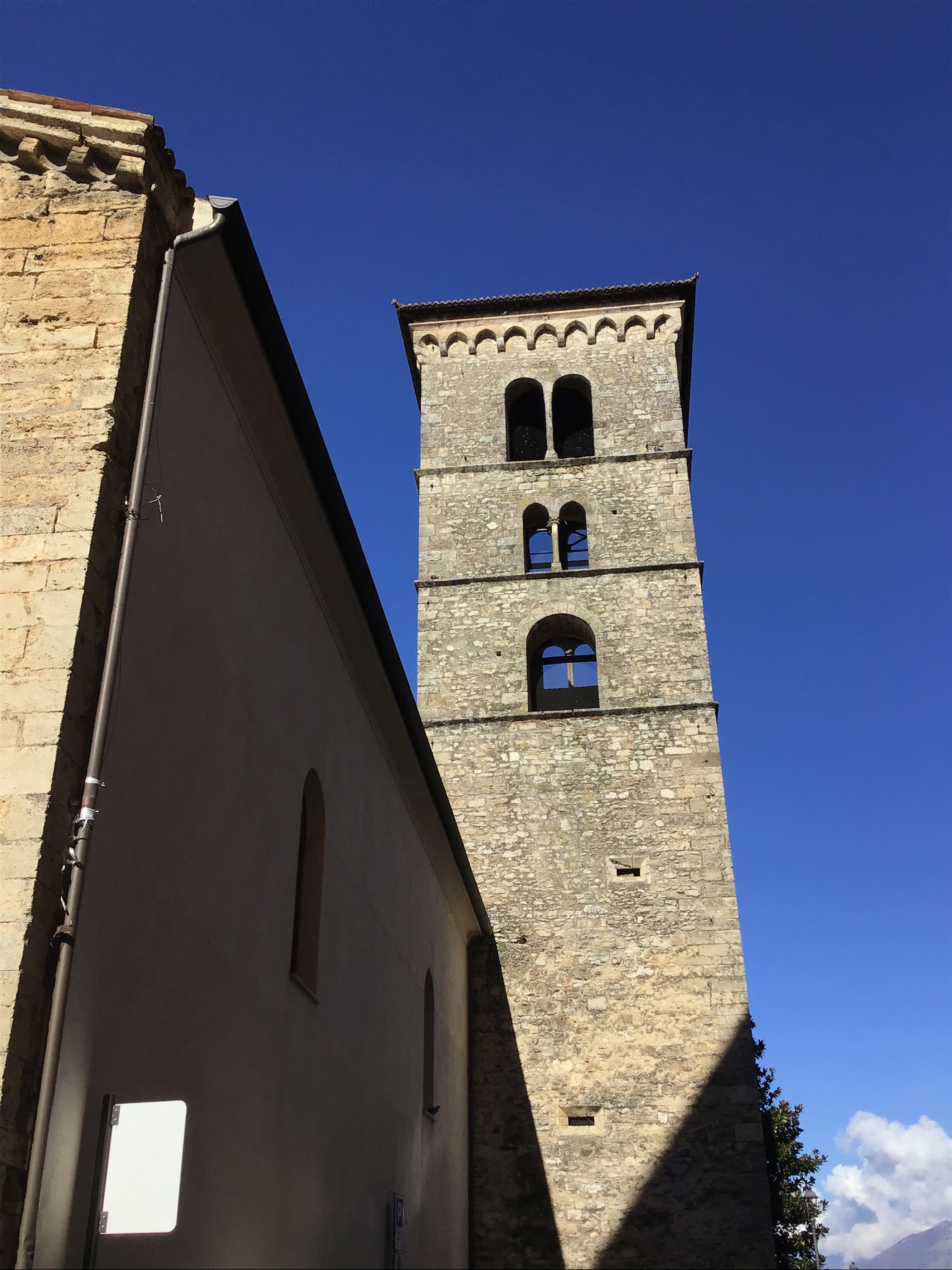 Torre campanaria della Chiesa di S. Francesco (torre, campanile) - Ferentino (FR) 
