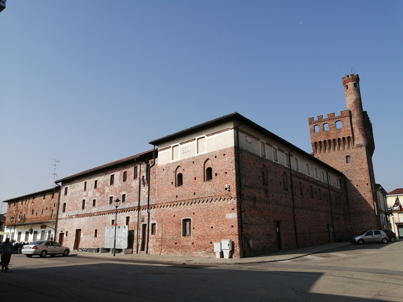 Castello di Villata (castello) - Villata (VC) 