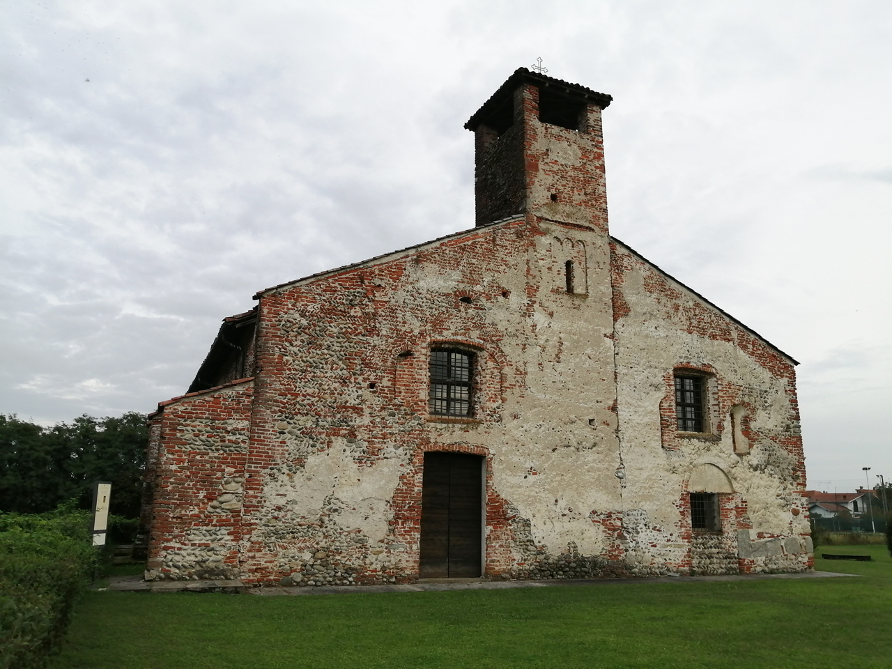 Pieve di S. Stefano (pieve) - Lenta (VC) 