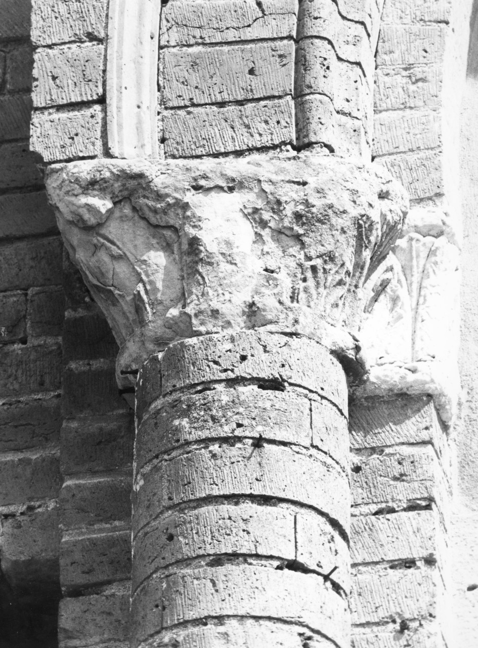 capitello, serie di Maestro Bonseri (sec. XII)