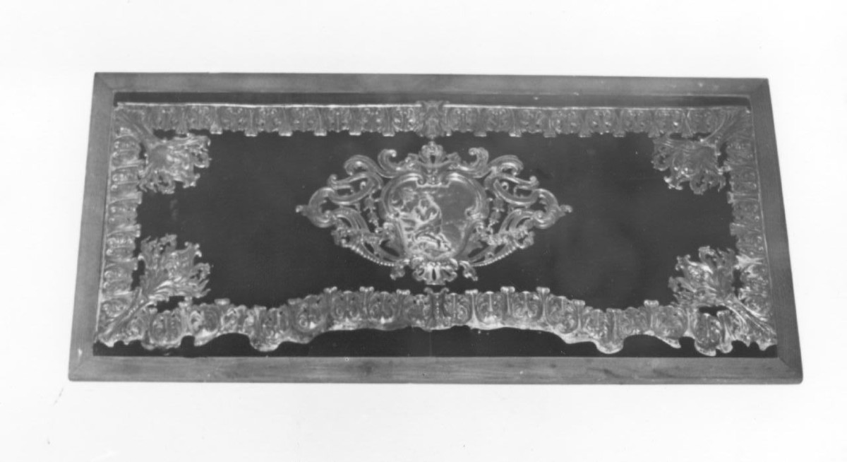 stemma (paliotto - a pannello piano) - bottega toscana (fine/ inizio sec. XVIII)