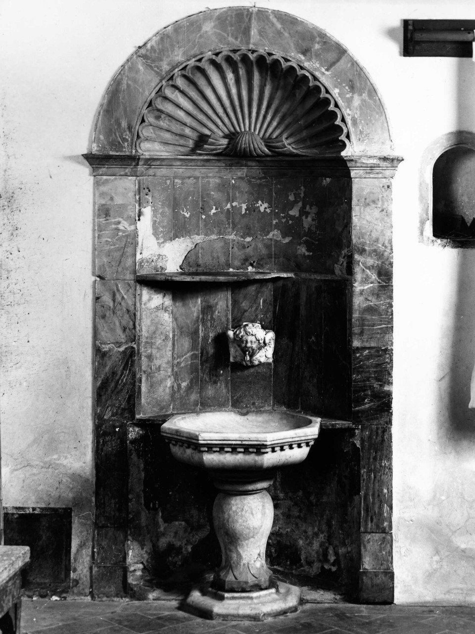 lavabo da sacrestia - ambito toscano (inizio sec. XVI)