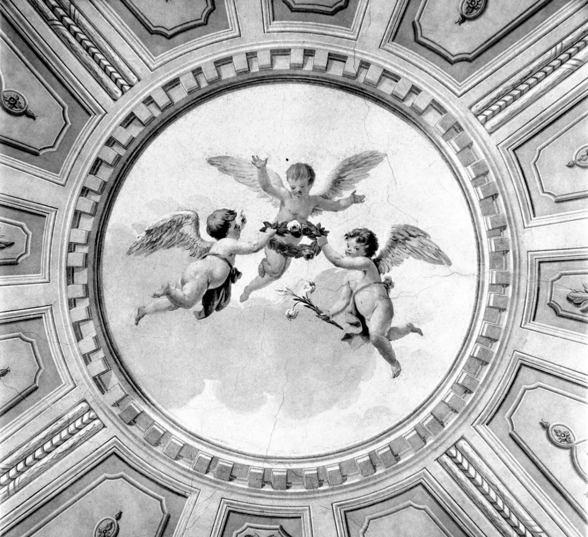 angeli con ghirlande di fiori (dipinto murale) di Fabbrini Giuseppe Antonio, Donati Antonio (fine/ inizio sec. XVIII)