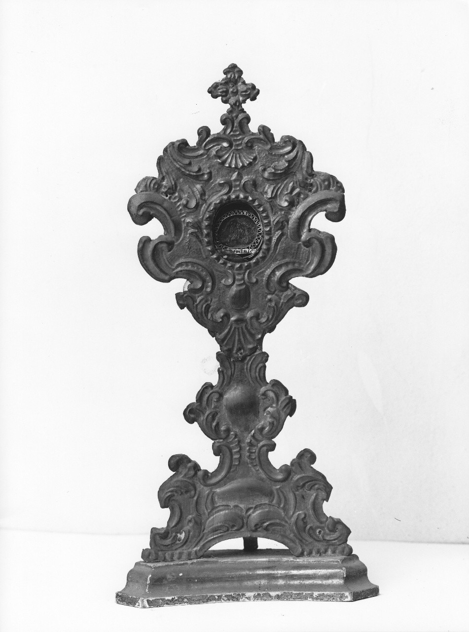 motivi decorativi vegetali (reliquiario - a ostensorio, serie) - bottega tosco-emiliana (prima metà sec. XVIII)