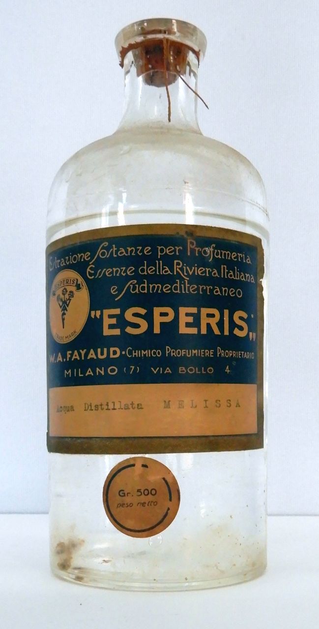 cosmetico di Esperis (secondo quarto XX)