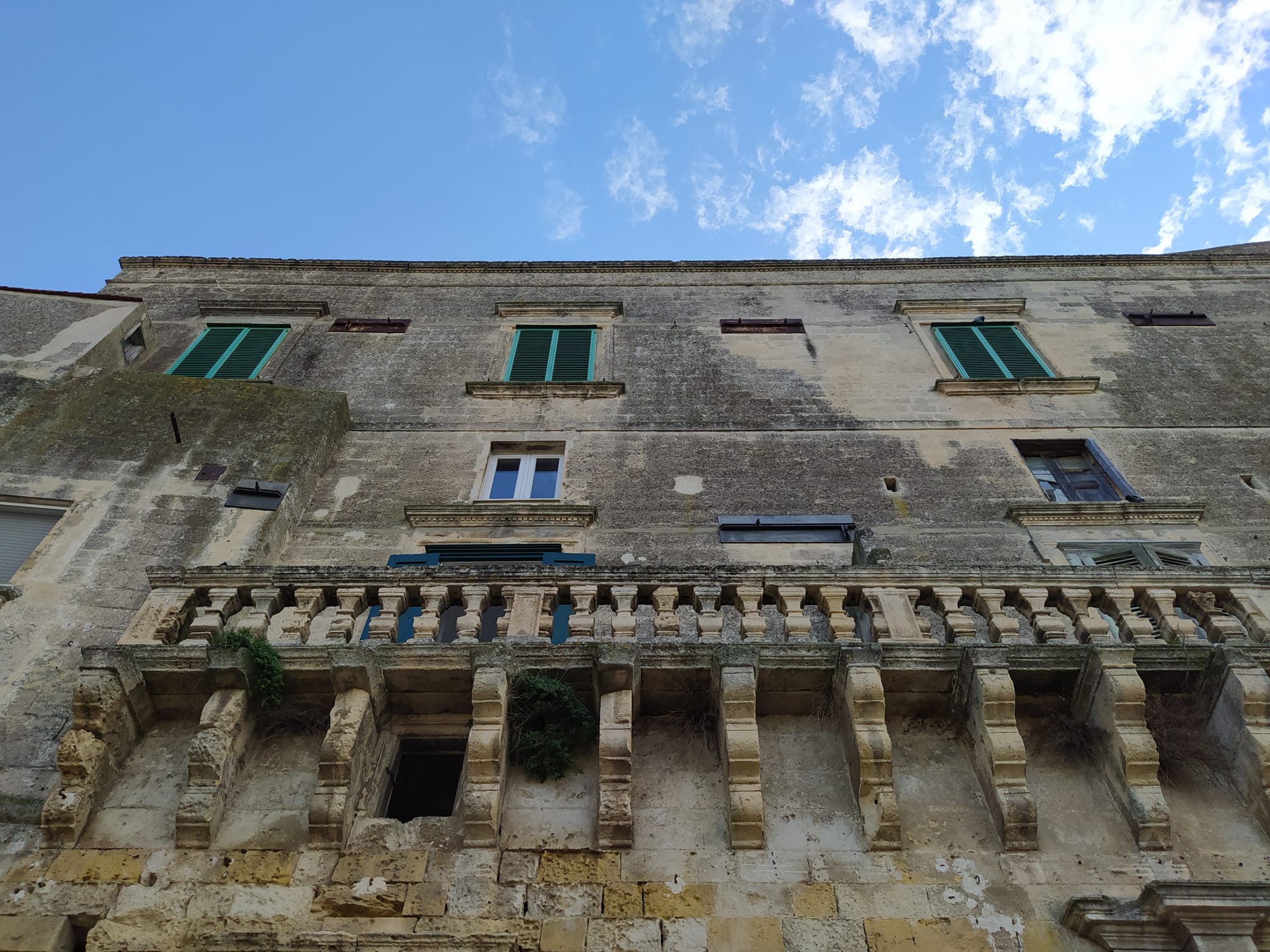 Palazzo Santoro (palazzo, nobiliare) - Matera (MT)  <br>Condizioni d'uso: <a class='link-esterno' href='https://docs.italia.it/italia/icdp/icdp-pnd-circolazione-riuso-docs/it/v1.0-giugno-2022/testo-etichetta-BCS.html' target='_bcs'>Beni Culturali Standard (BCS)</a>