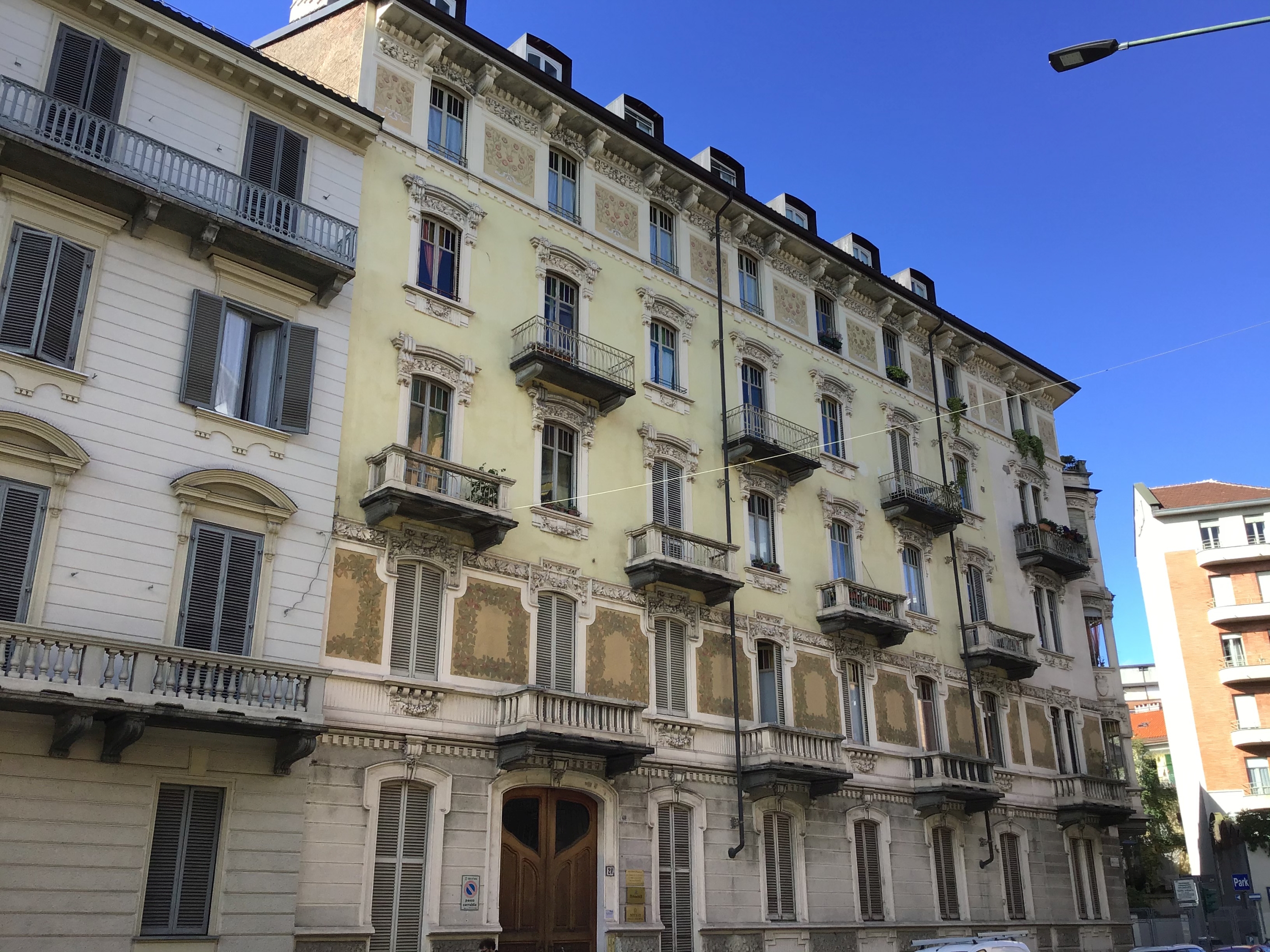 [Casa privata in Via Principi d'Acaja, 20] (casa, privata) - Torino (TO) 