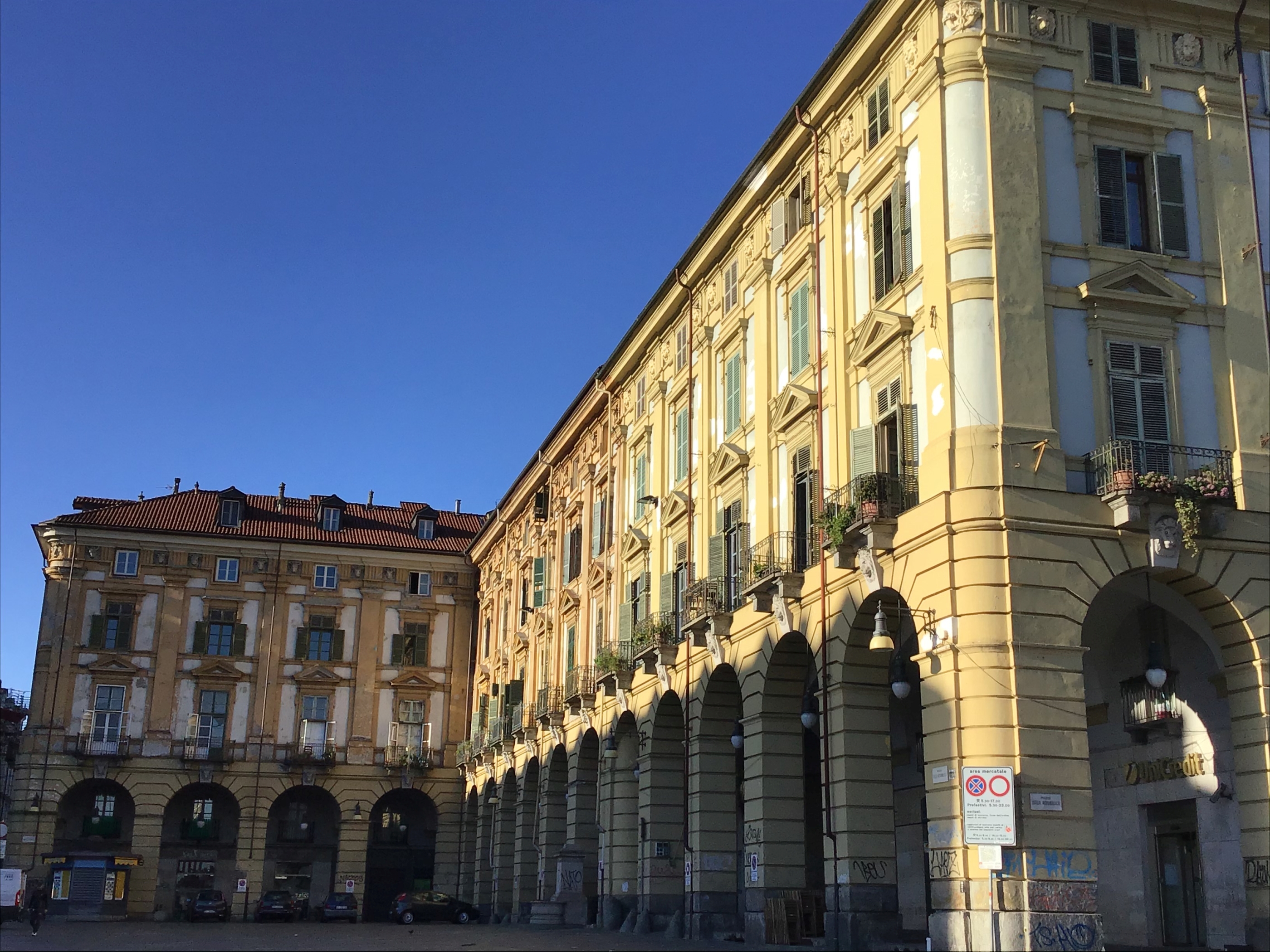 [Palazzi Juvarriani in Piazza della Repubblica 1, 3] (palazzo) - Torino (TO) 