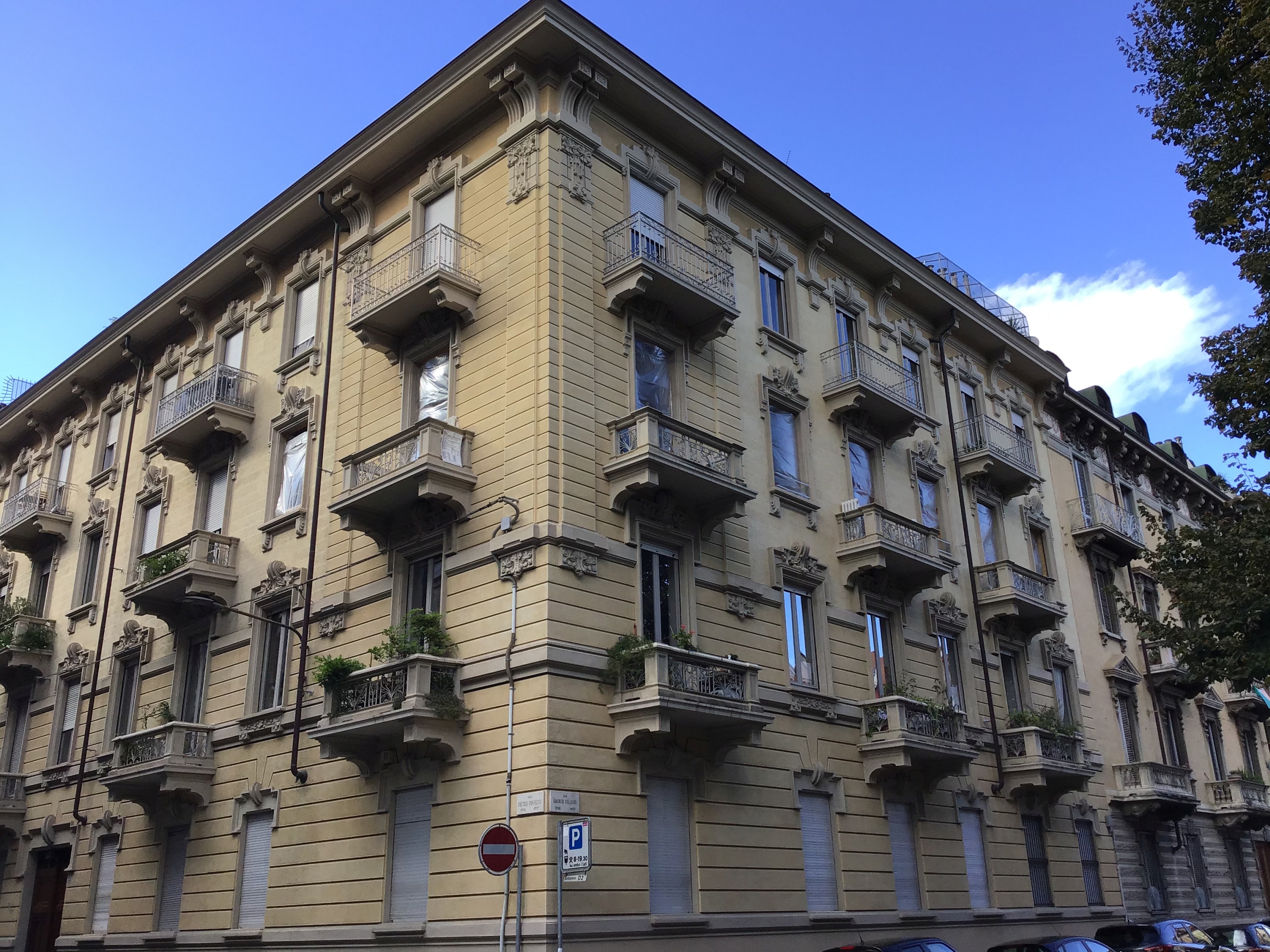 [Casa privata in Via Pietro Piffetti, 36] (casa, privata) - Torino (TO)  (XX)