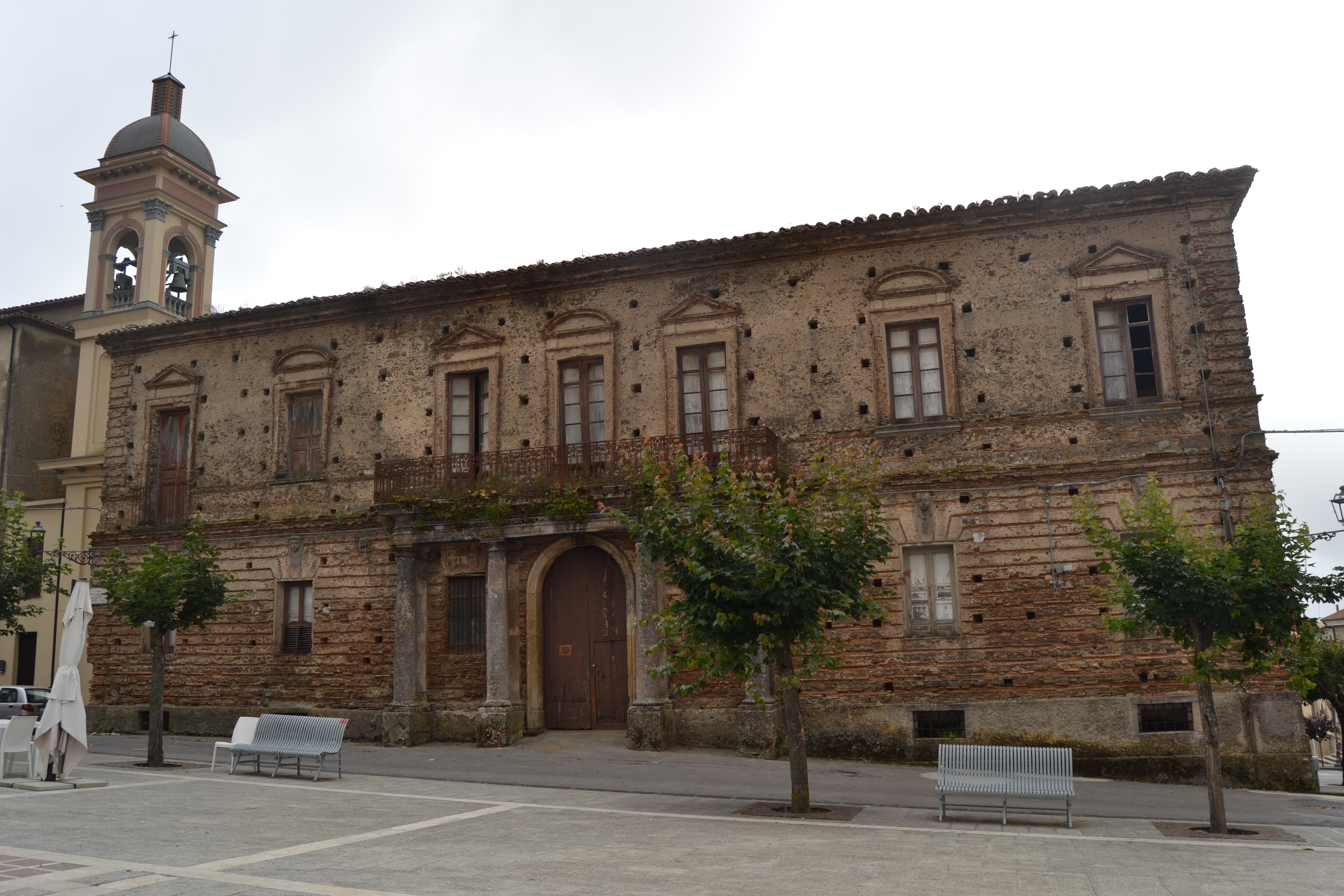 Palazzo Serrao Dei Feliciani o del Compasso (palazzo, gentilizio) - Filadelfia (VV)  (XVIII)