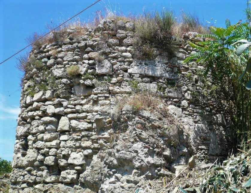 Torre di Gerace o Torre dei Corvi (torre, costiera) - Portigliola (RC)  (XIV; XVI; XVII)