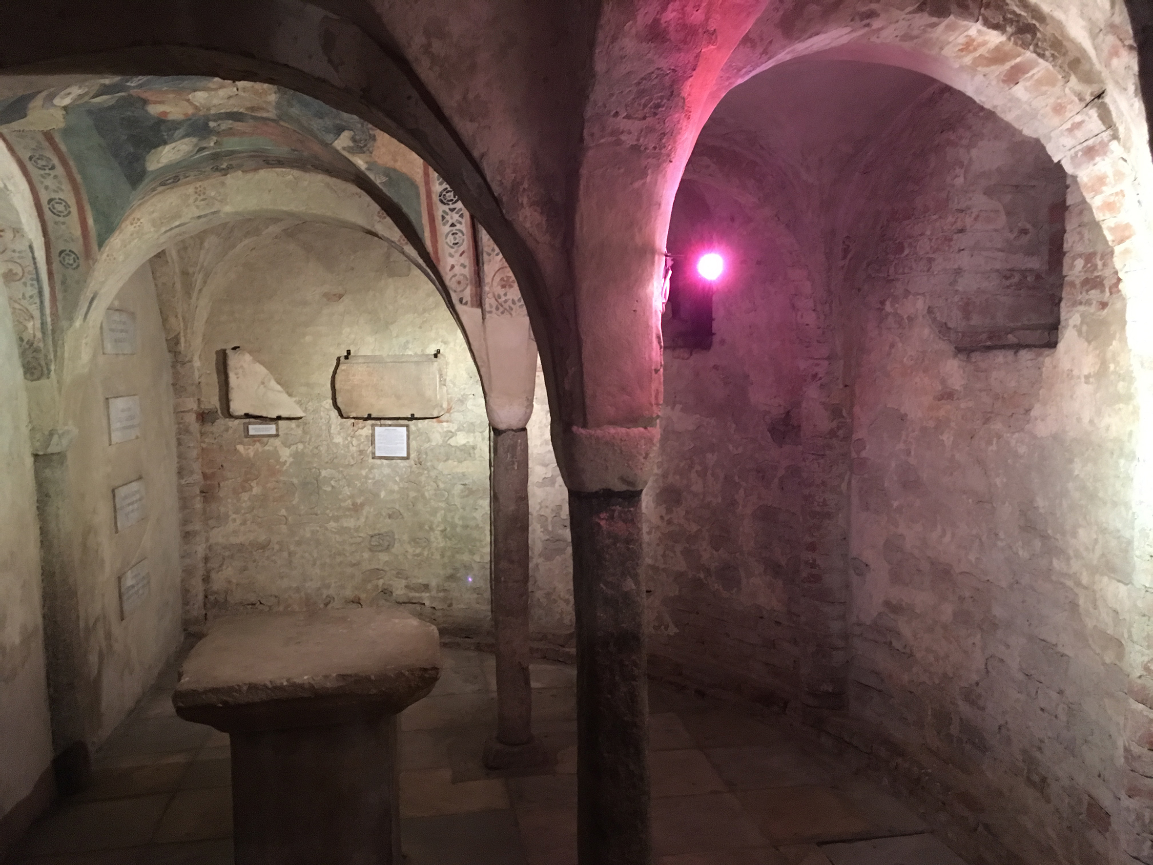 Cripta della Chiesa di S. Maria della Scala (cripta) - Chieri (TO) 