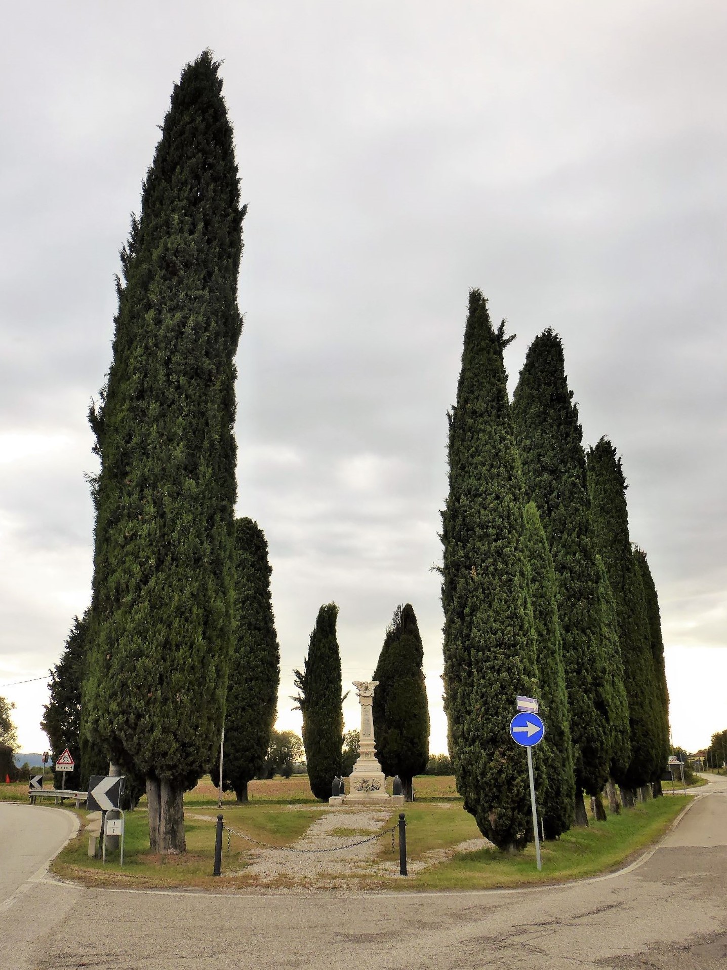 Parco della Rimembranza di Isola Mantegna (parco, commemorativo ai caduti della prima guerra mondiale) - Piazzola sul Brenta (PD) 