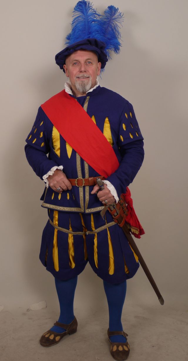 Capitano del Quartiere di Santa Croce (Costume maschile del Corteo Storico della Repubblica Fiorentina / Capitano del Quartiere di Santa Croce, Costume confezionato per fini di rievocazione storica, ABBIGLIAMENTO E ORNAMENTI DEL CORPO/ VESTIMENTI) di Sartoria Parigi (laboratorio)