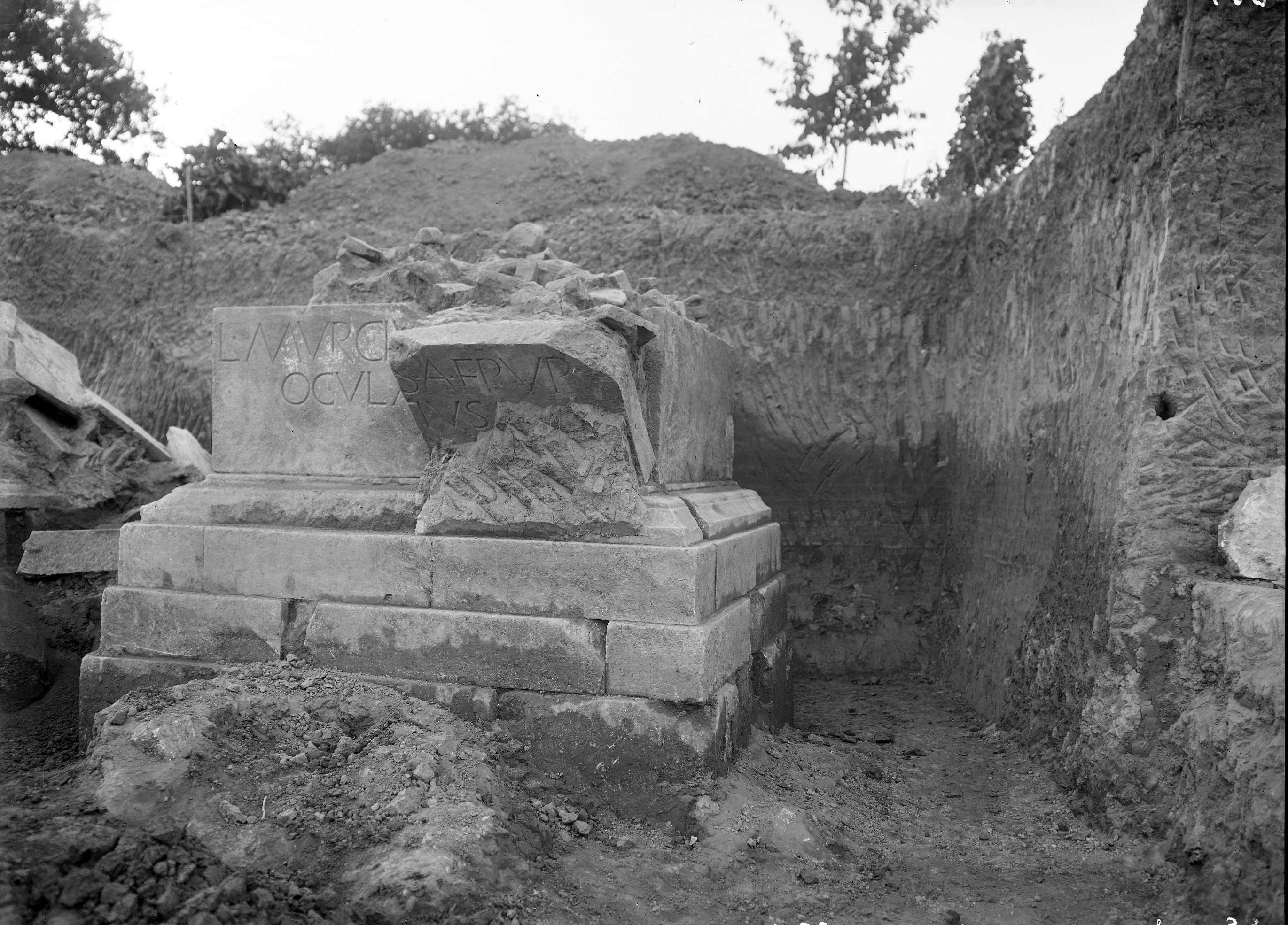 Sarsina Scavi Pian di Bezzo (lastra) di Anonimo (prima metà XX)